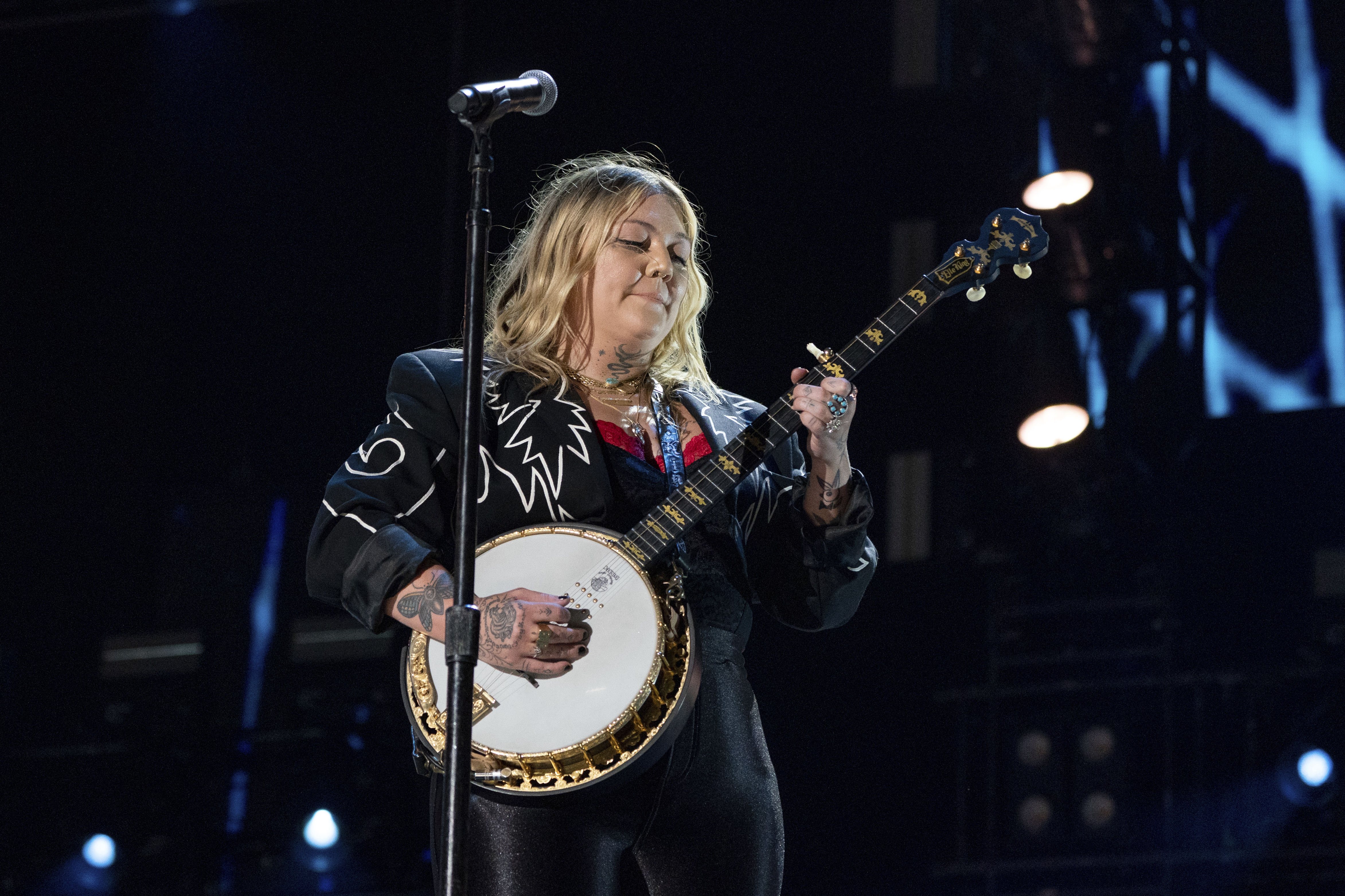 Elle King returns to Cincinnati in October