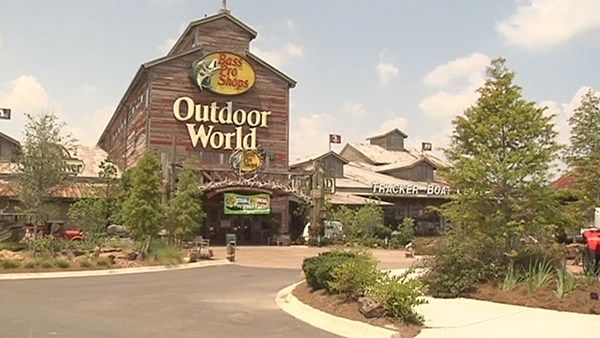 Bass Pro Shops agrees to buy Cabela's