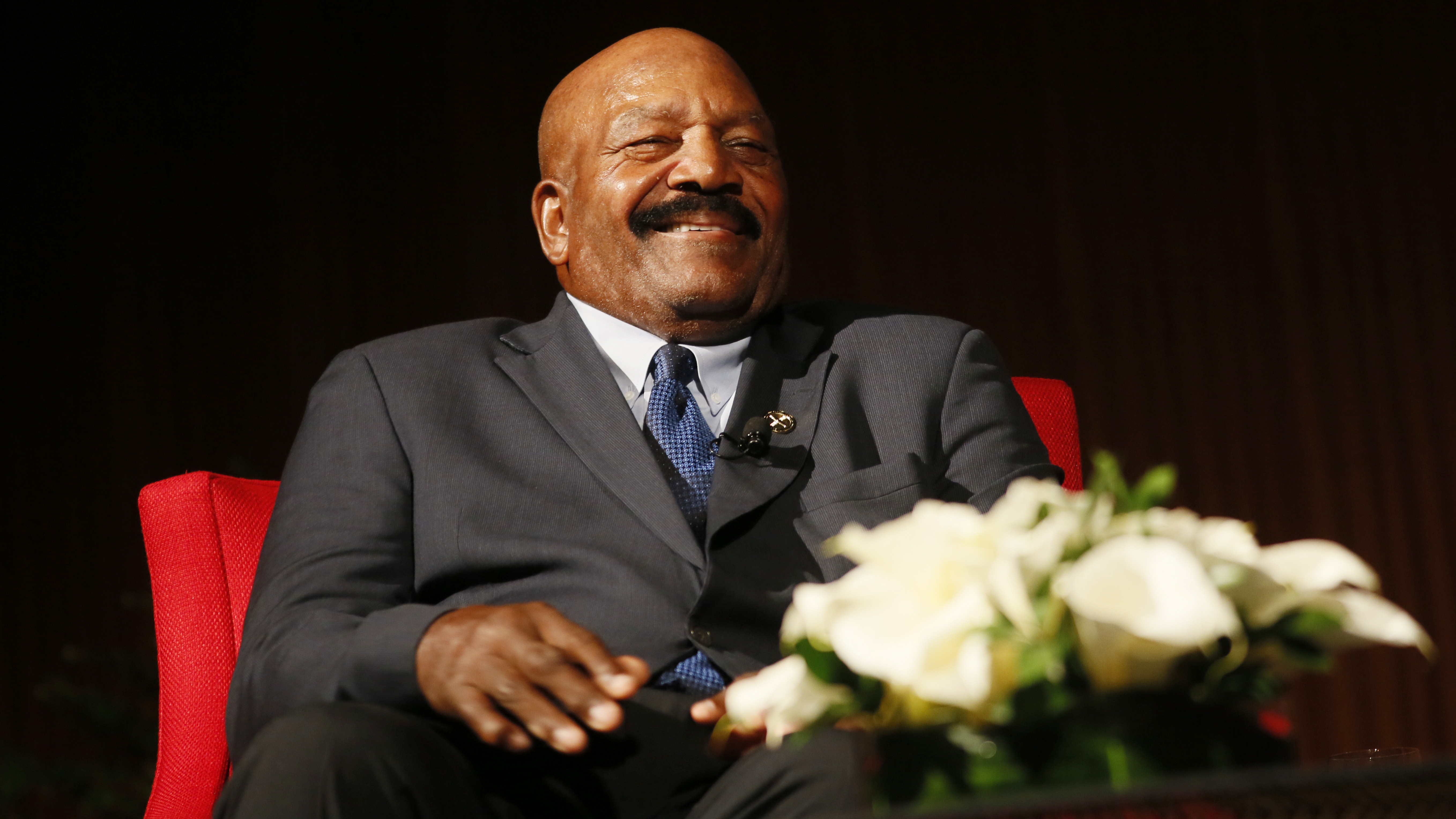 NFL running back, social activist Jim Brown dead at 87