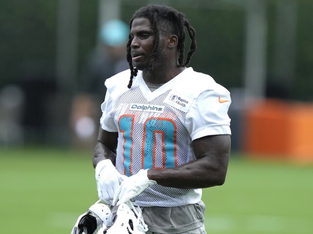 Miami Dolphins WR Tyreek Hill Won't Face NFL Suspension - Sports