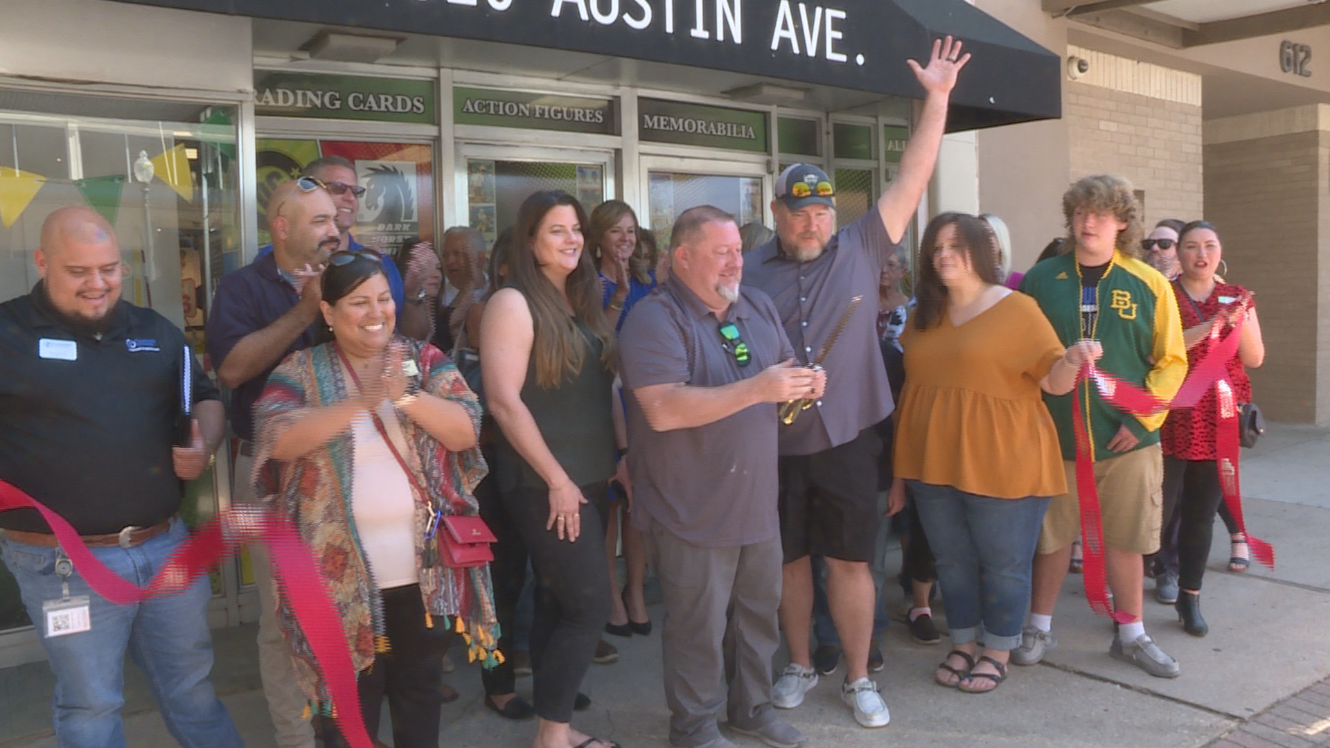 Friends open comic, sports memorabilia shop in Waco, say people are  investing in collectables