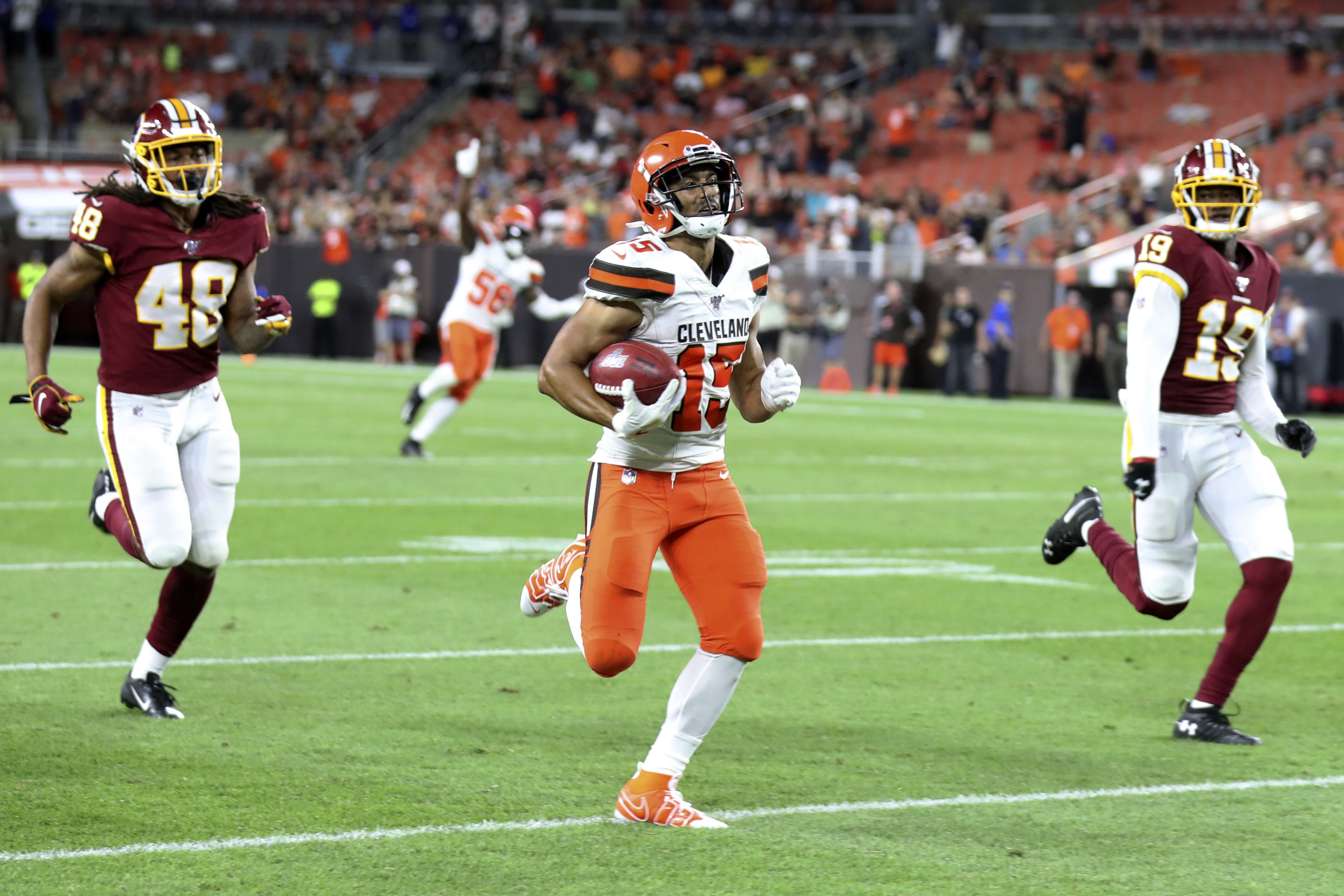 Browns training camp offensive report: Damon Sheehy-Guiseppi makes plays as  battle for last receiver spots heats up 