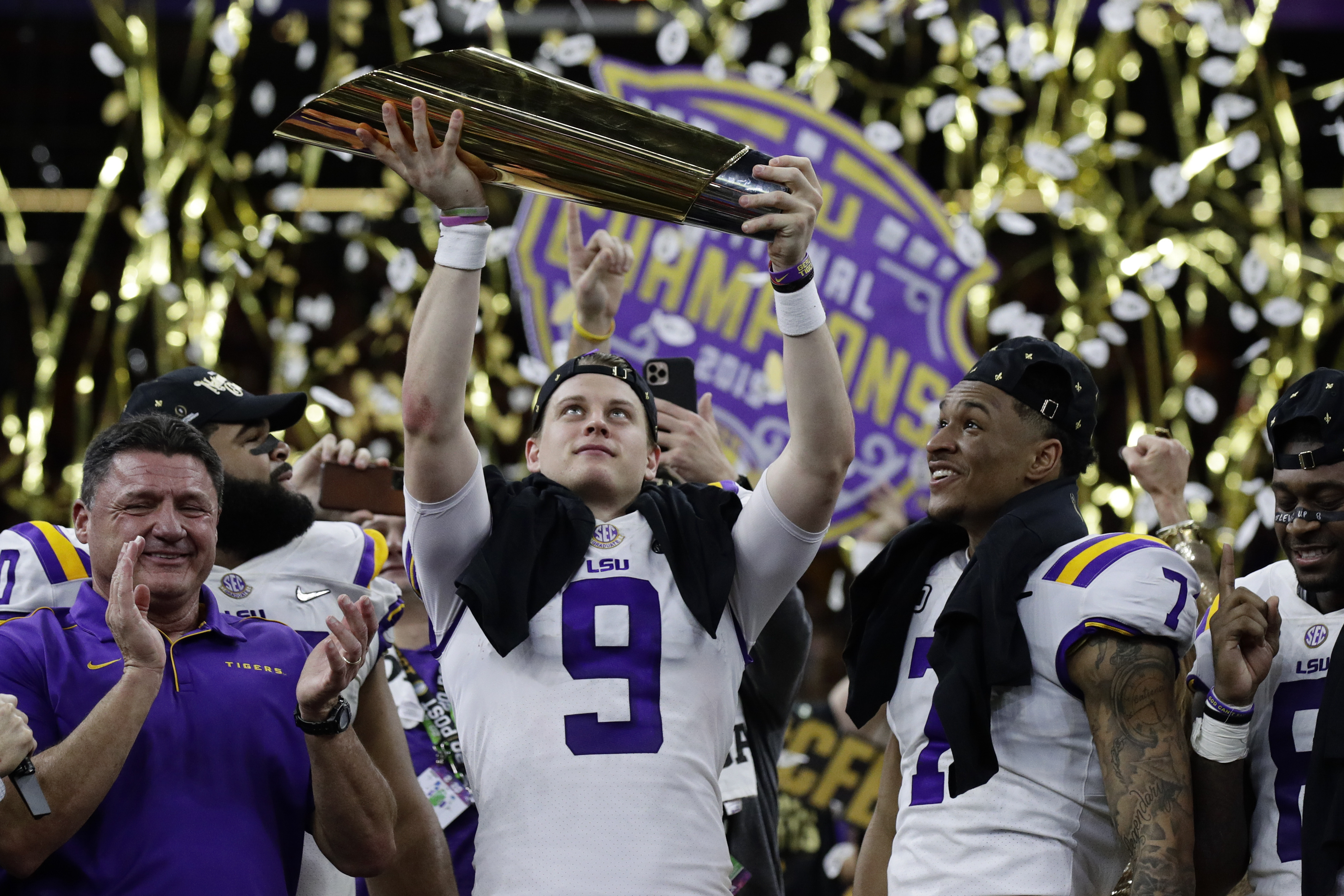 Joe Burrow becomes first LSU football player to win SEC Male