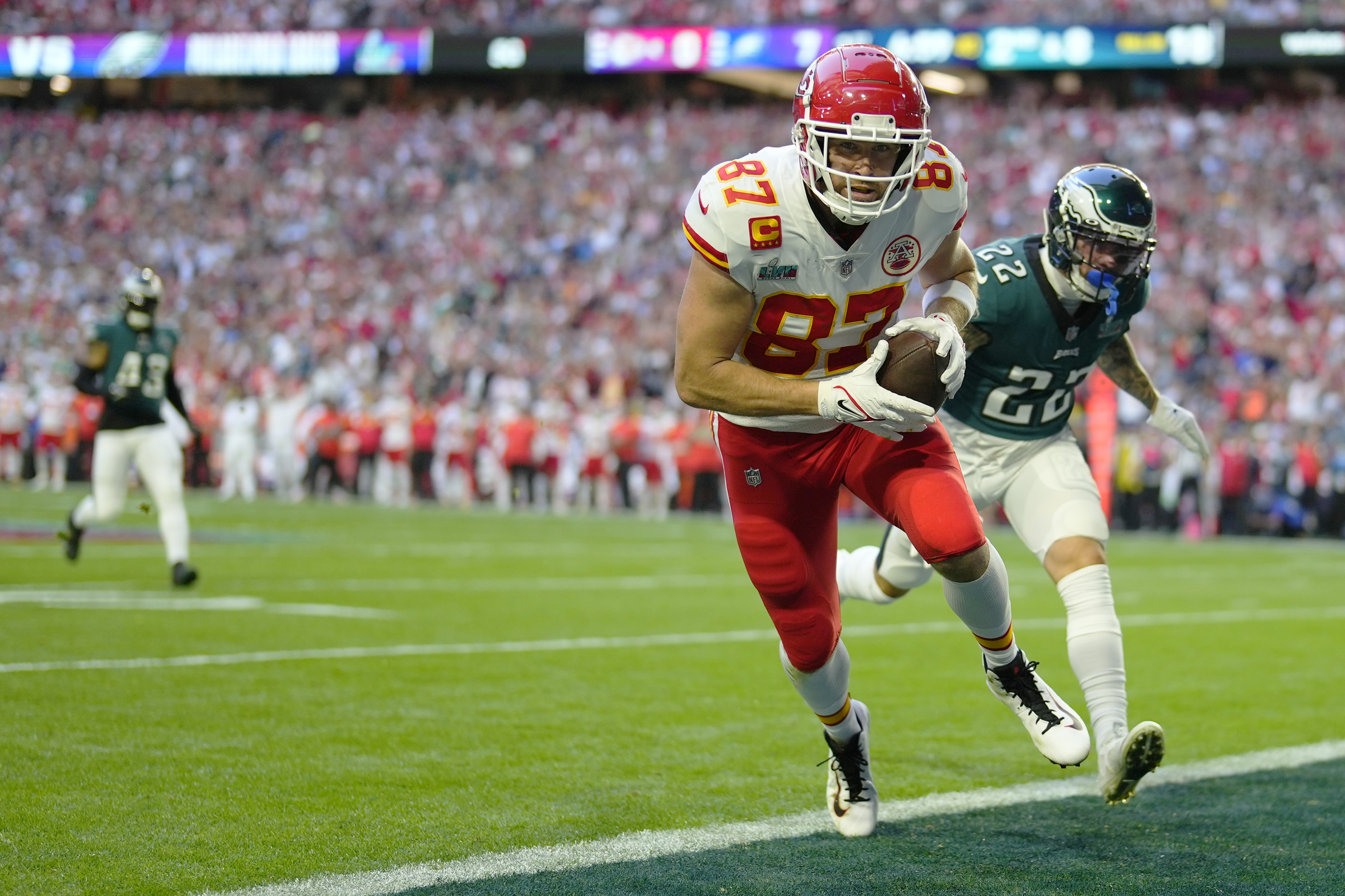 Chiefs TE Travis Kelce injured at practice ahead of Thursdays home opener