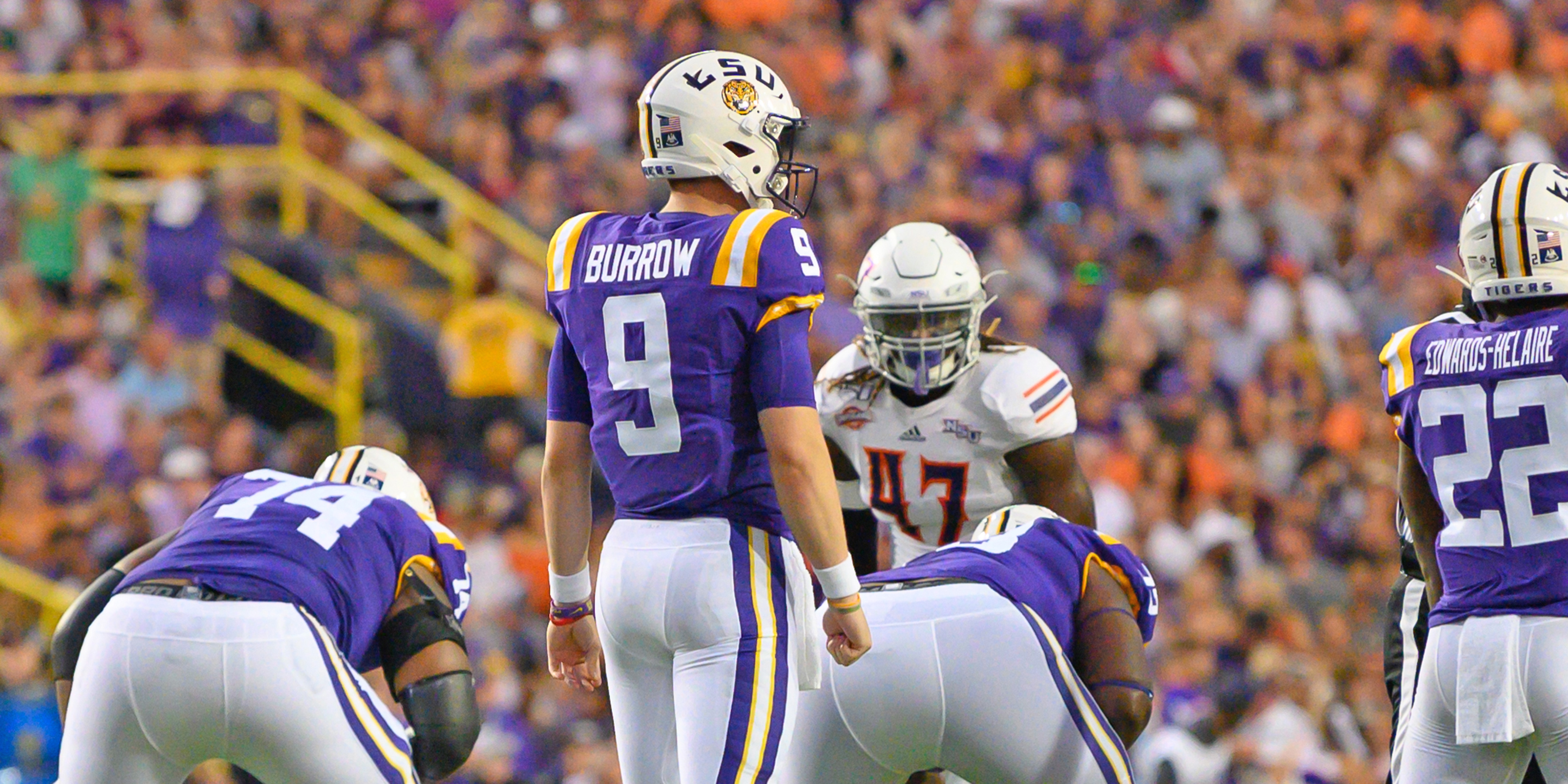 PHOTOS: LSU grad dresses up as the Heisman Trophy looking for Joe