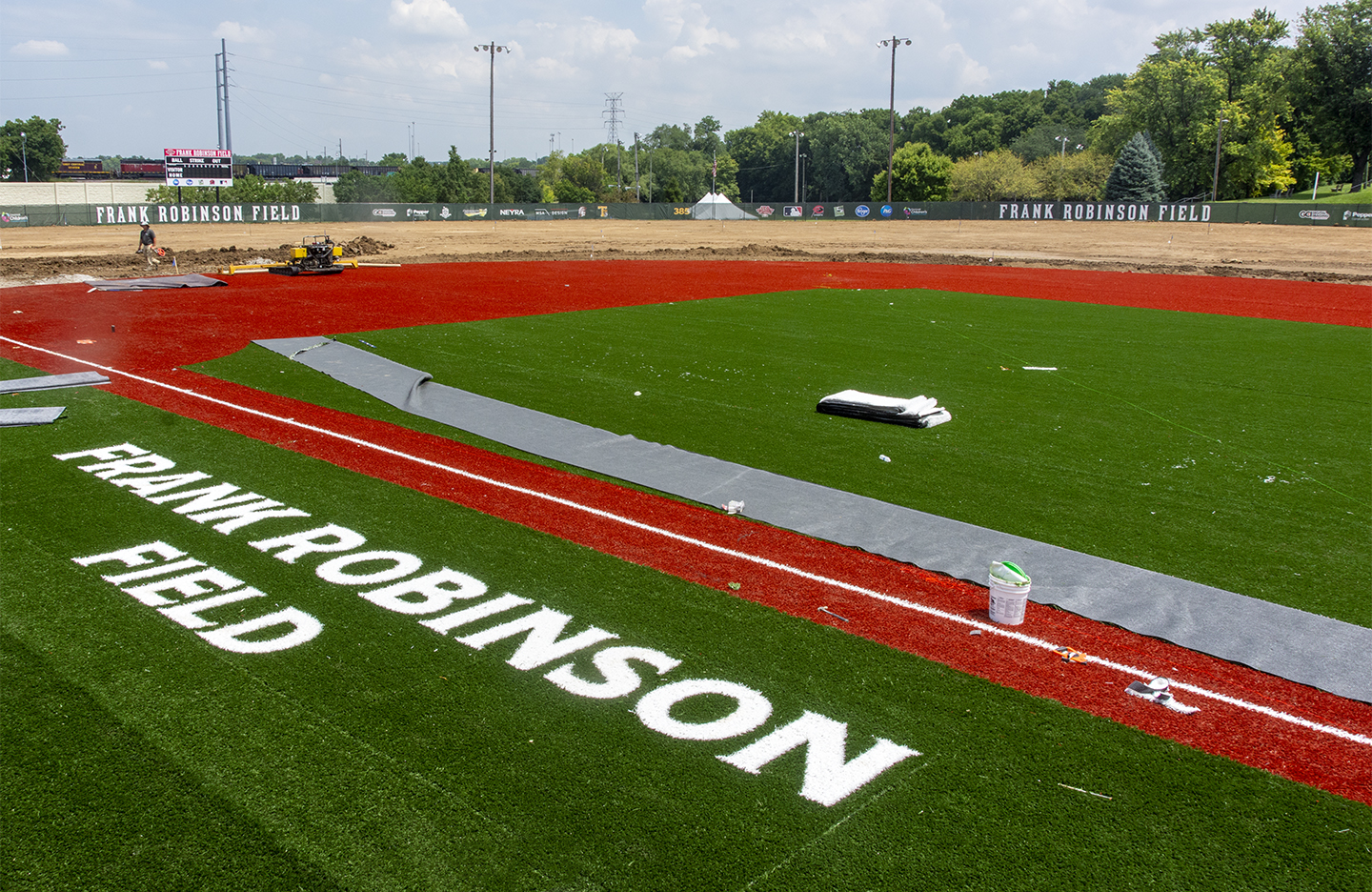 Frank Robinson Field named in honor of Reds legend who passed away