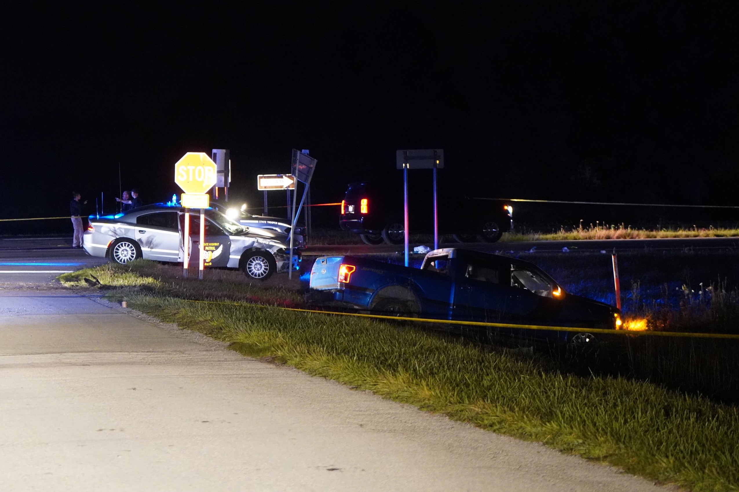 2 dead in Monroe Carjacking, suspects at large