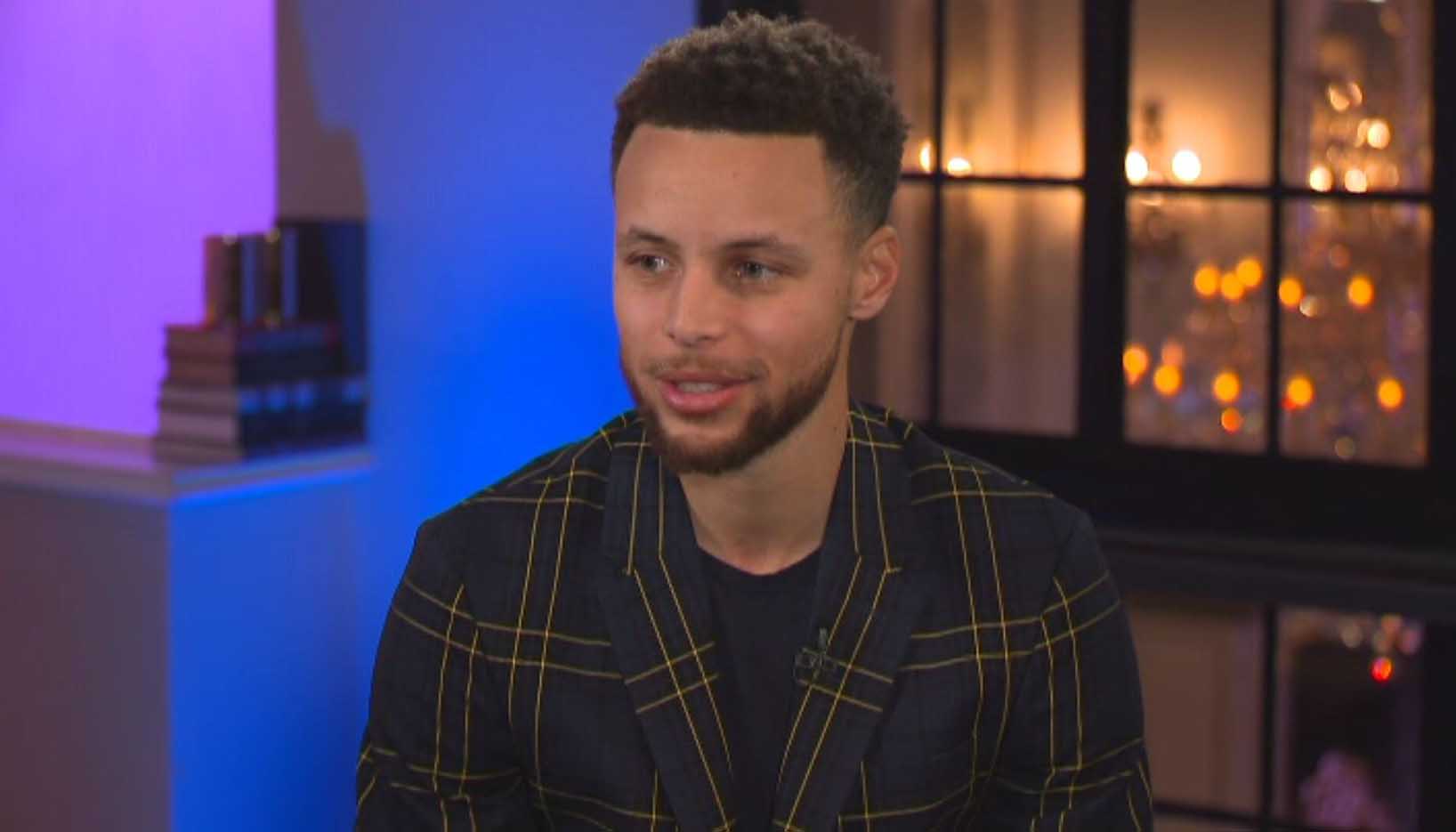 Stephen Curry celebrates Breonna Taylor with shoes at golf tournament