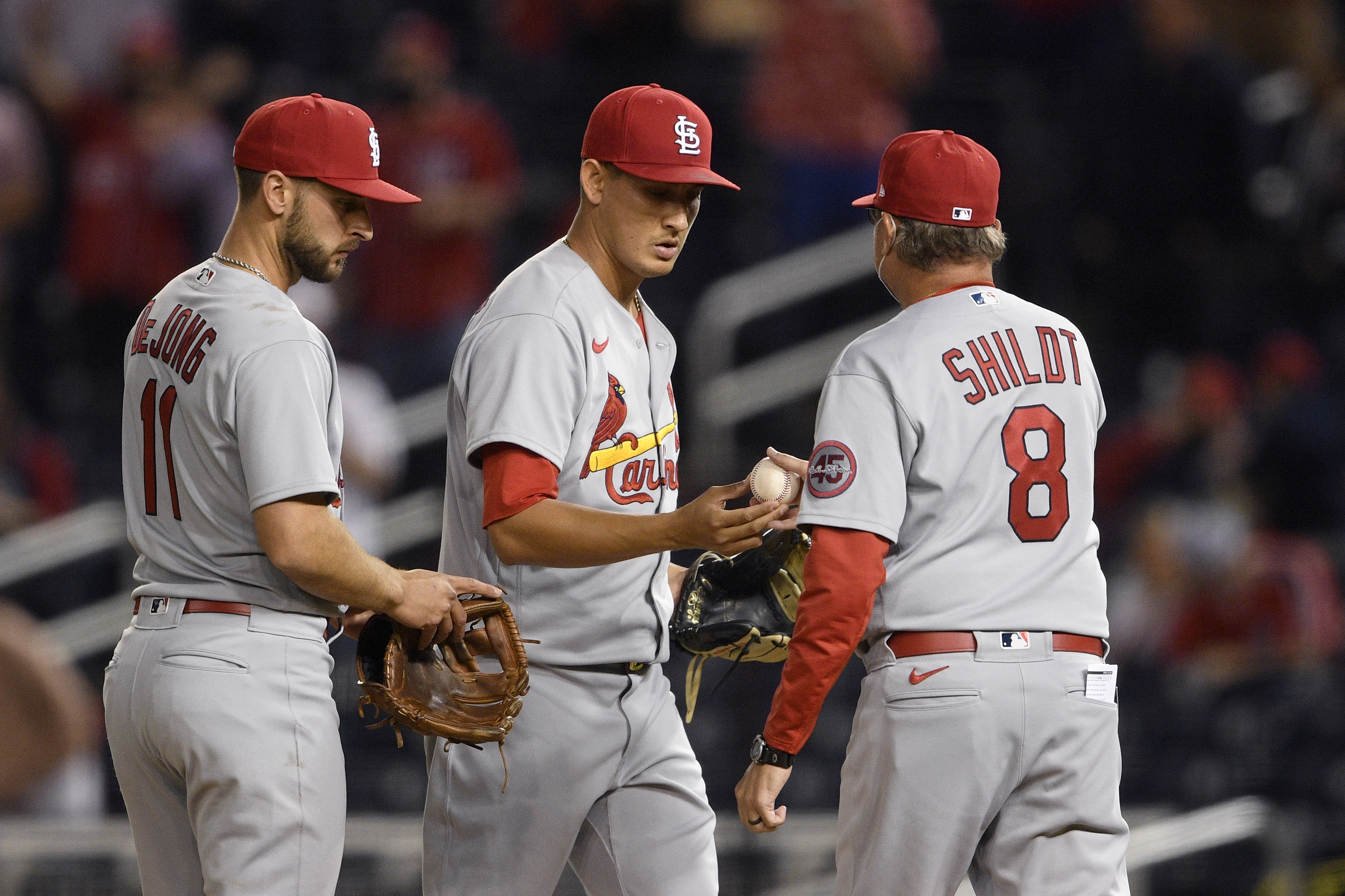 Cardinals manager pulled Adam Wainwright, Yadier Molina, and