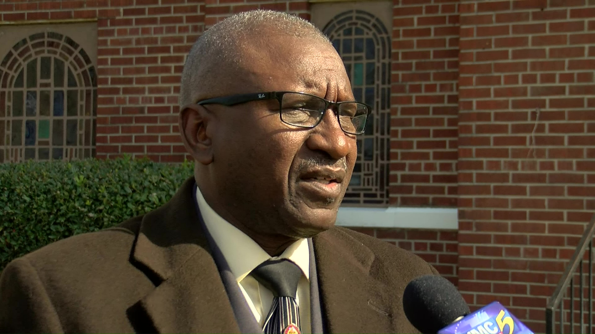 Allen Hall's Instagram, Twitter & Facebook on IDCrawl