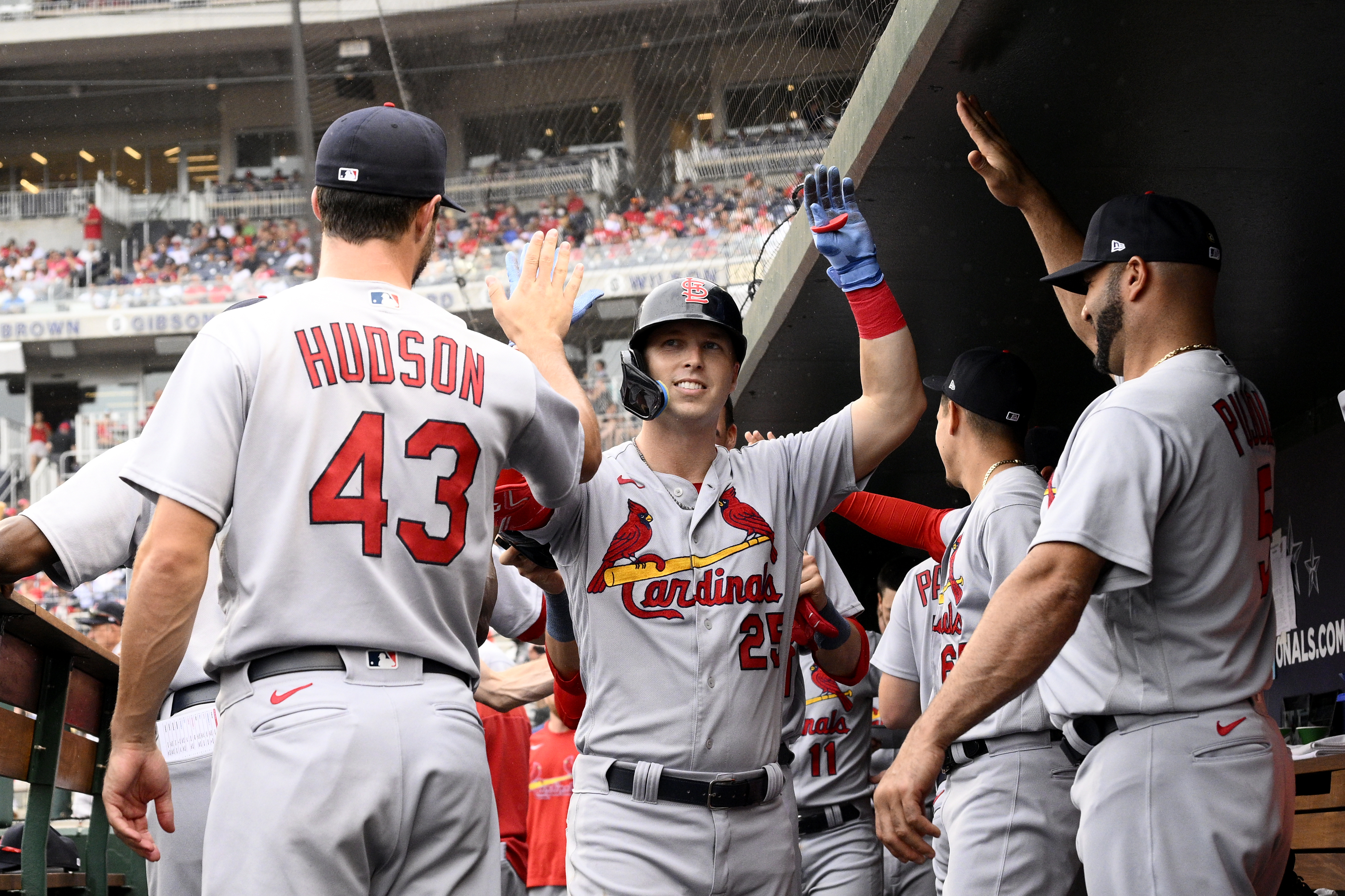 Cardinals honor Pujols, Molina and Wainwright on opening day