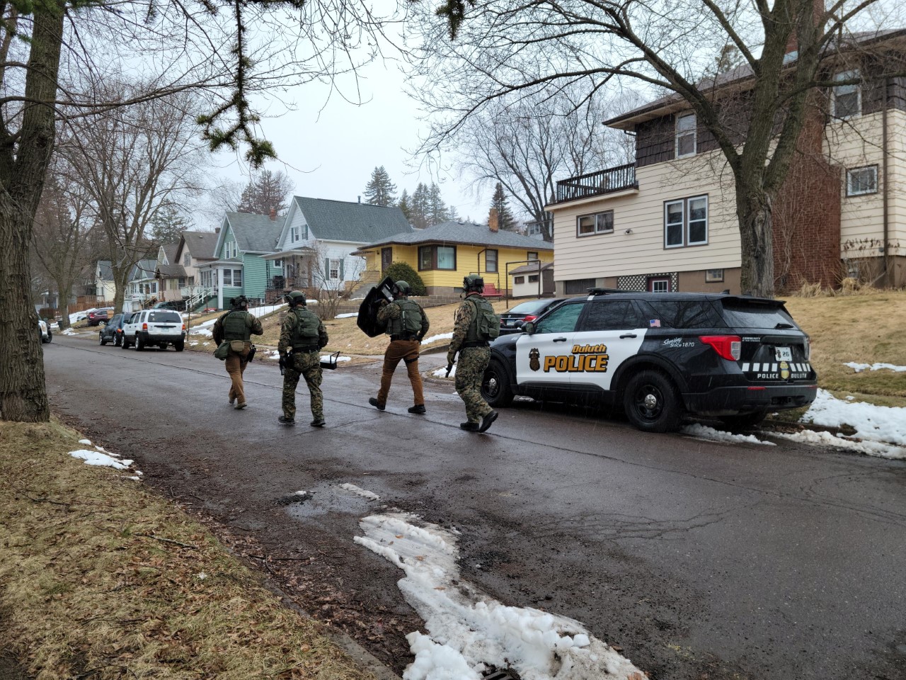 Police 5 dead in Duluth home after report of mental crisis afbeelding afbeelding