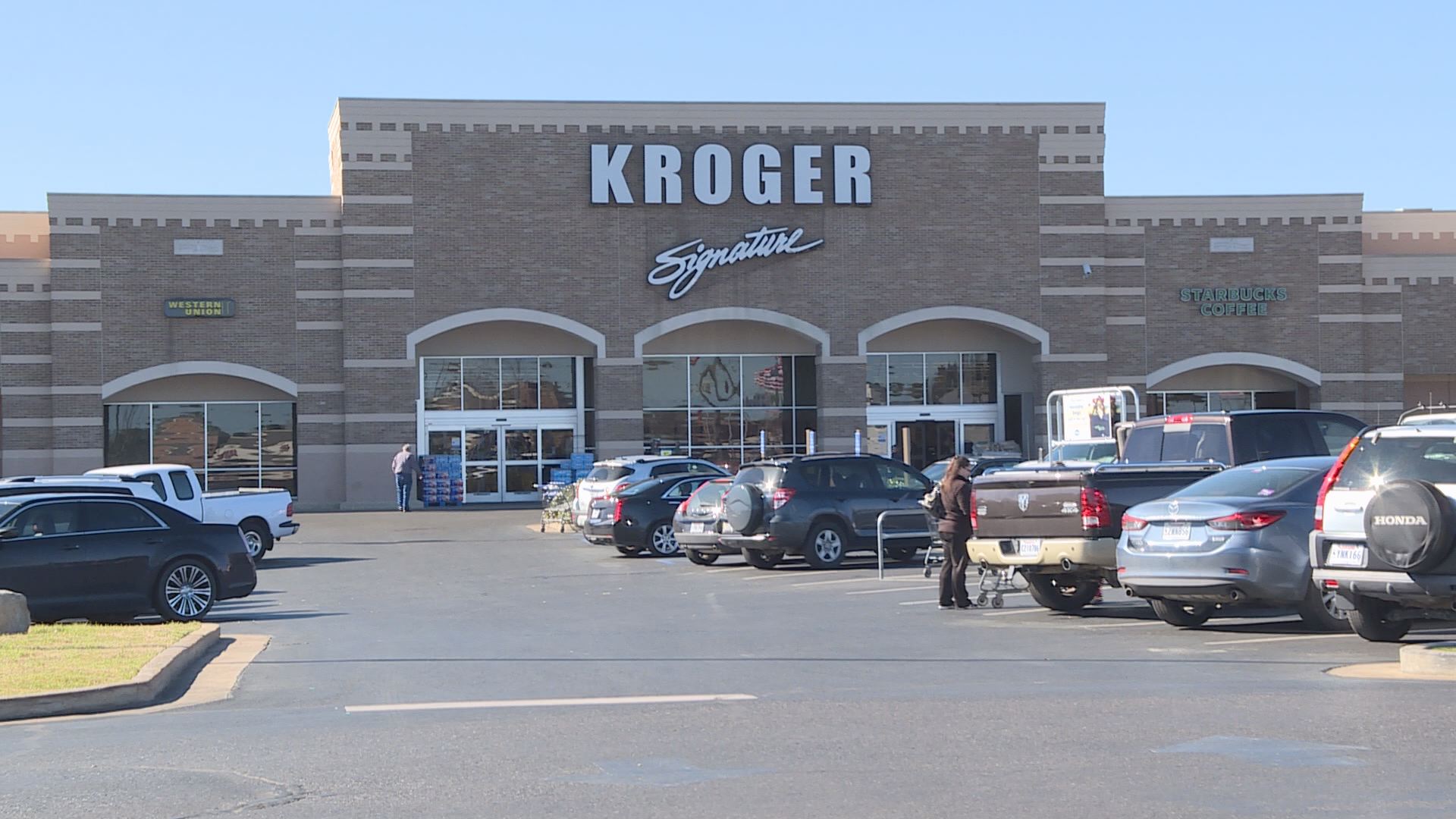 Parking store. The Kroger 225. Kroger Pharmacy Forest Park. Kroger Company bol.
