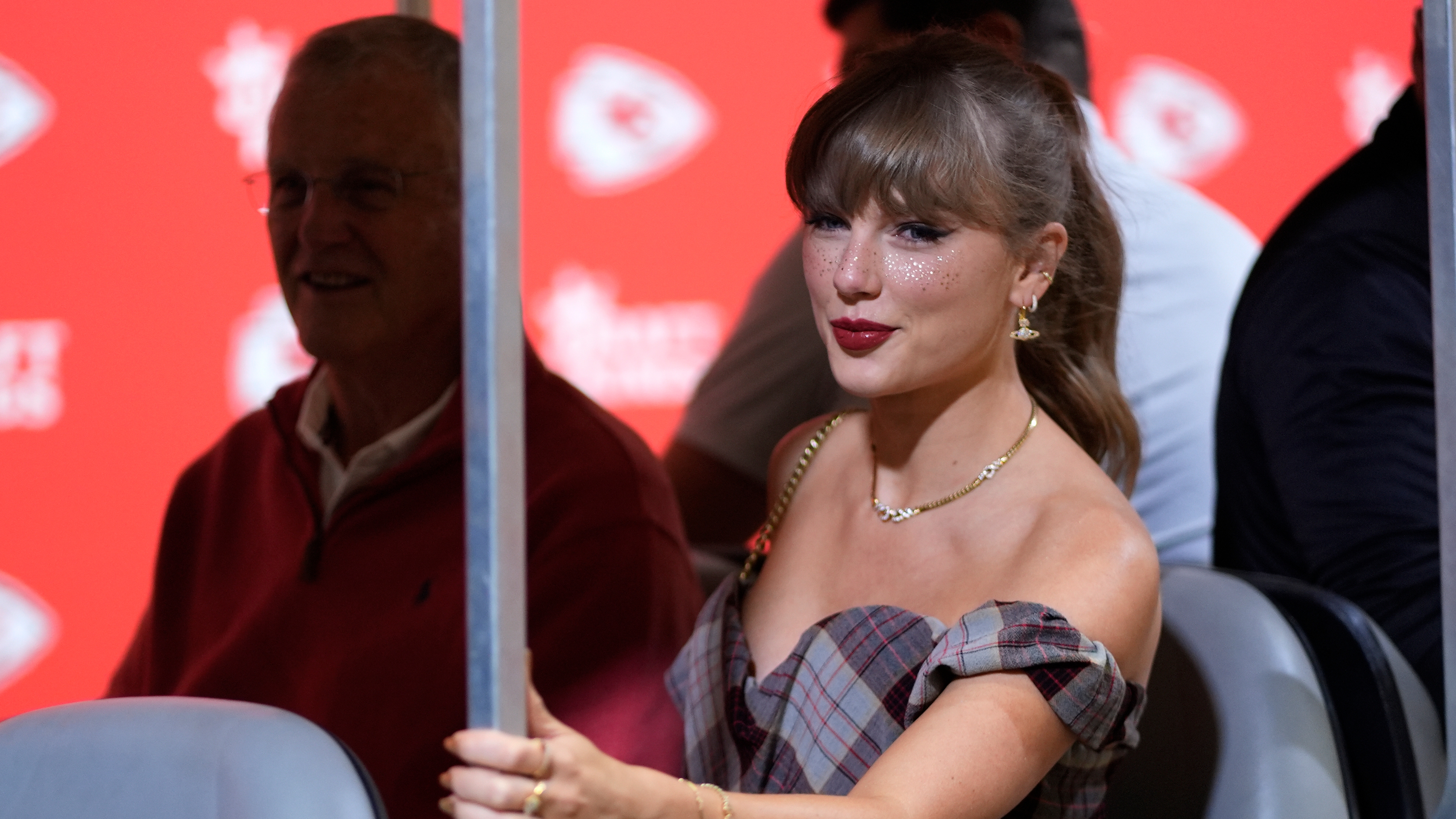 Billboard names Taylor Swift No. 2 greatest pop star of 21st century