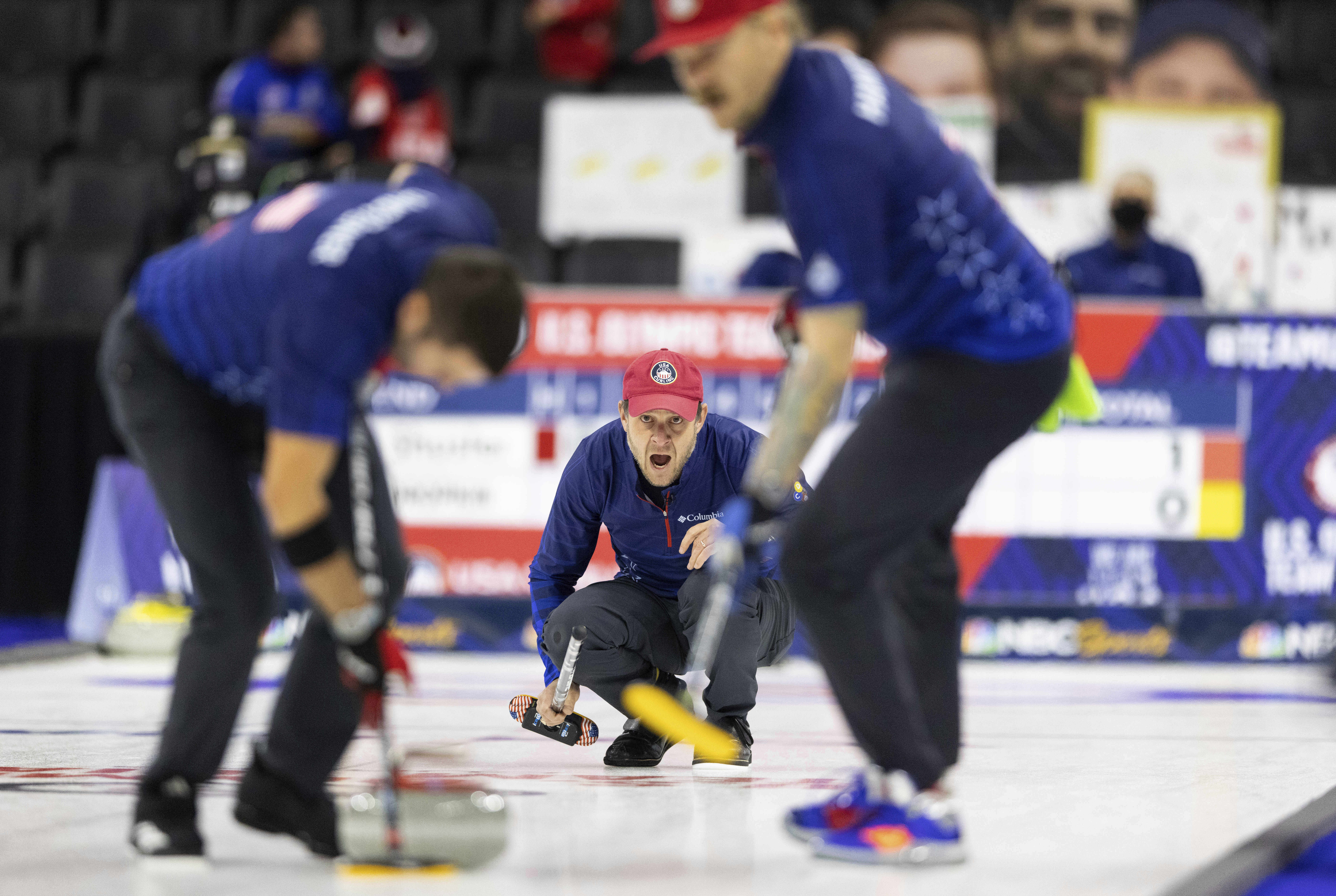 Reigning Olympic curling champs begin 2022 campaign with close win over Russia