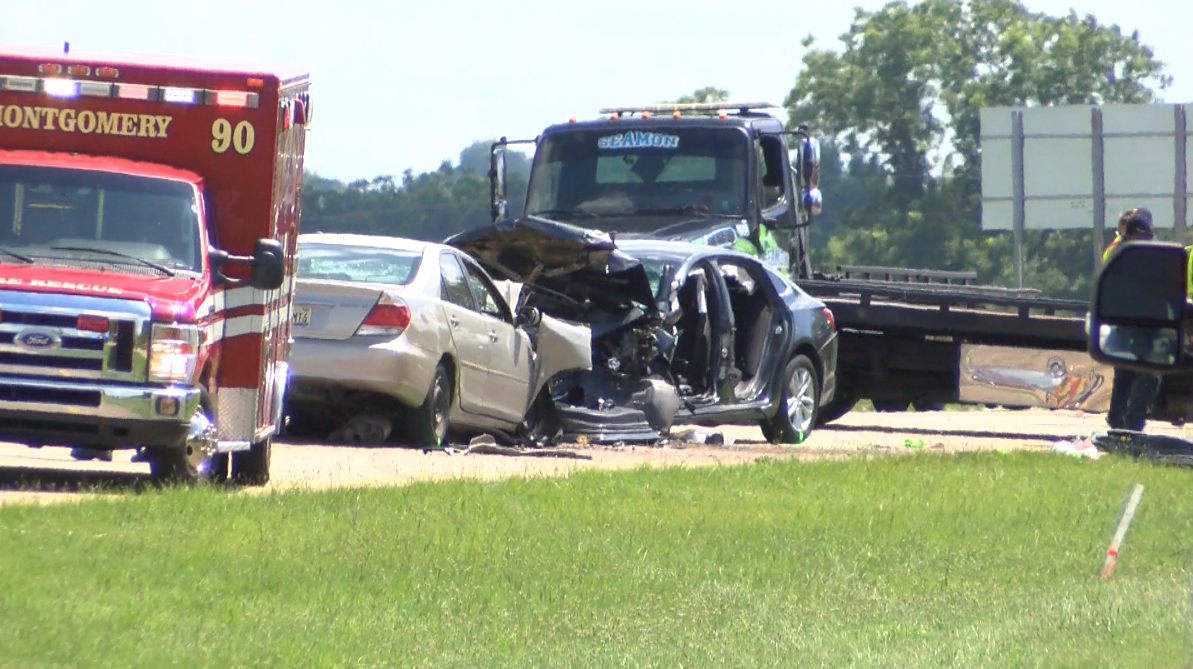 2-car crash leaves driver dead in Montgomery County