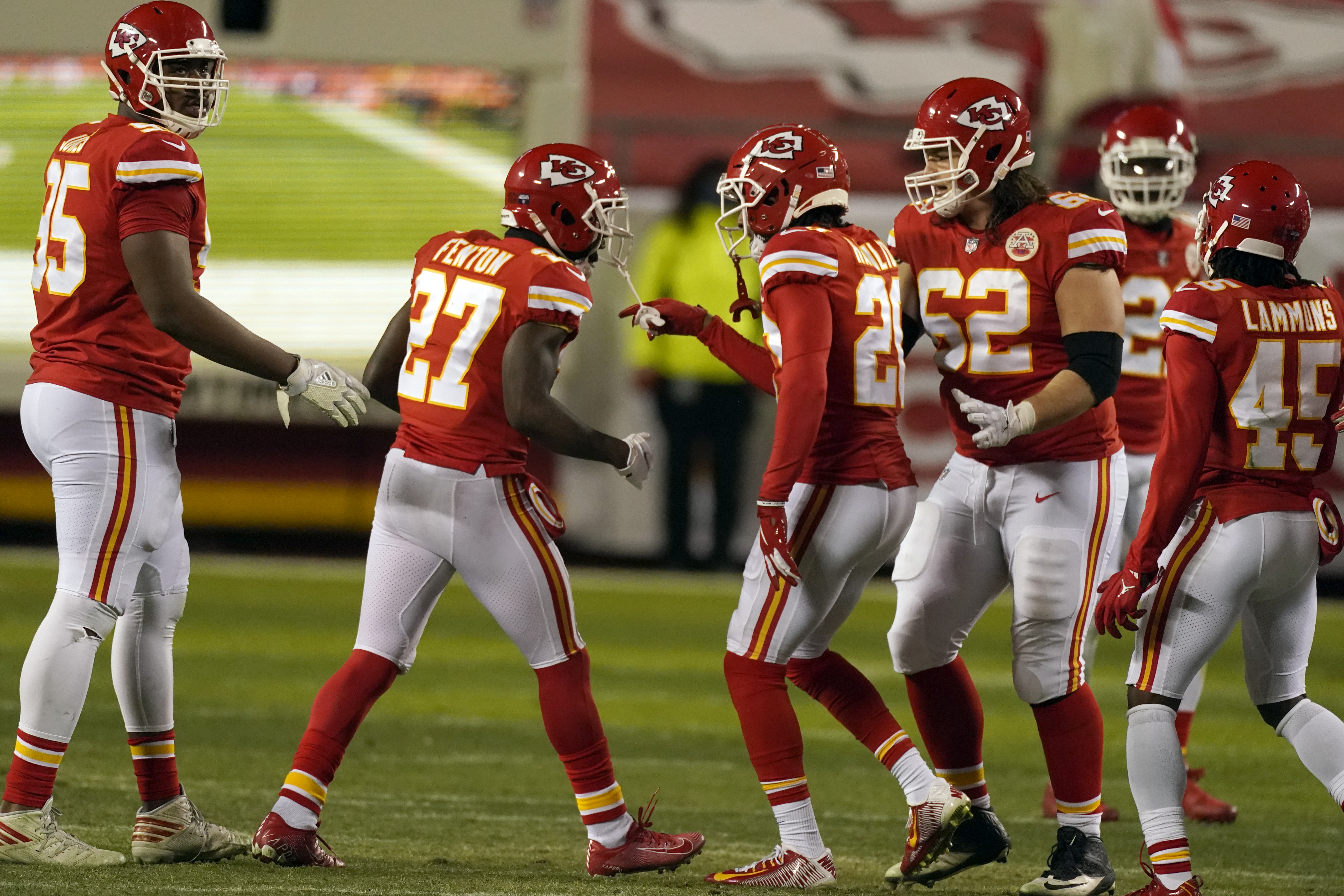 SUPER BOWL BOUND, AGAIN! Kansas City Chiefs defeat Buffalo Bills, advance  to second straight Super Bowl