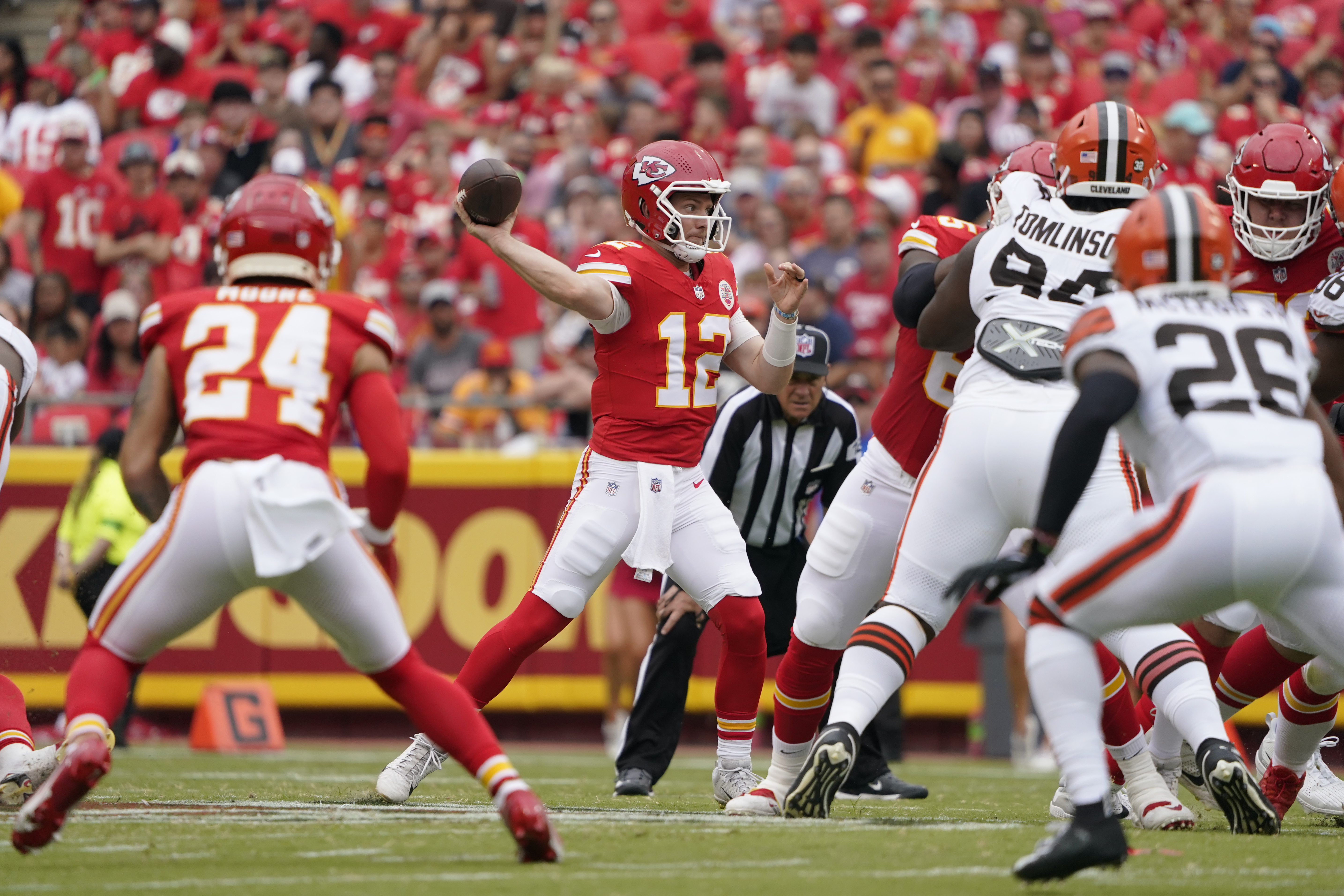 Chiefs storm back to down Cleveland 33-32 in final preseason game
