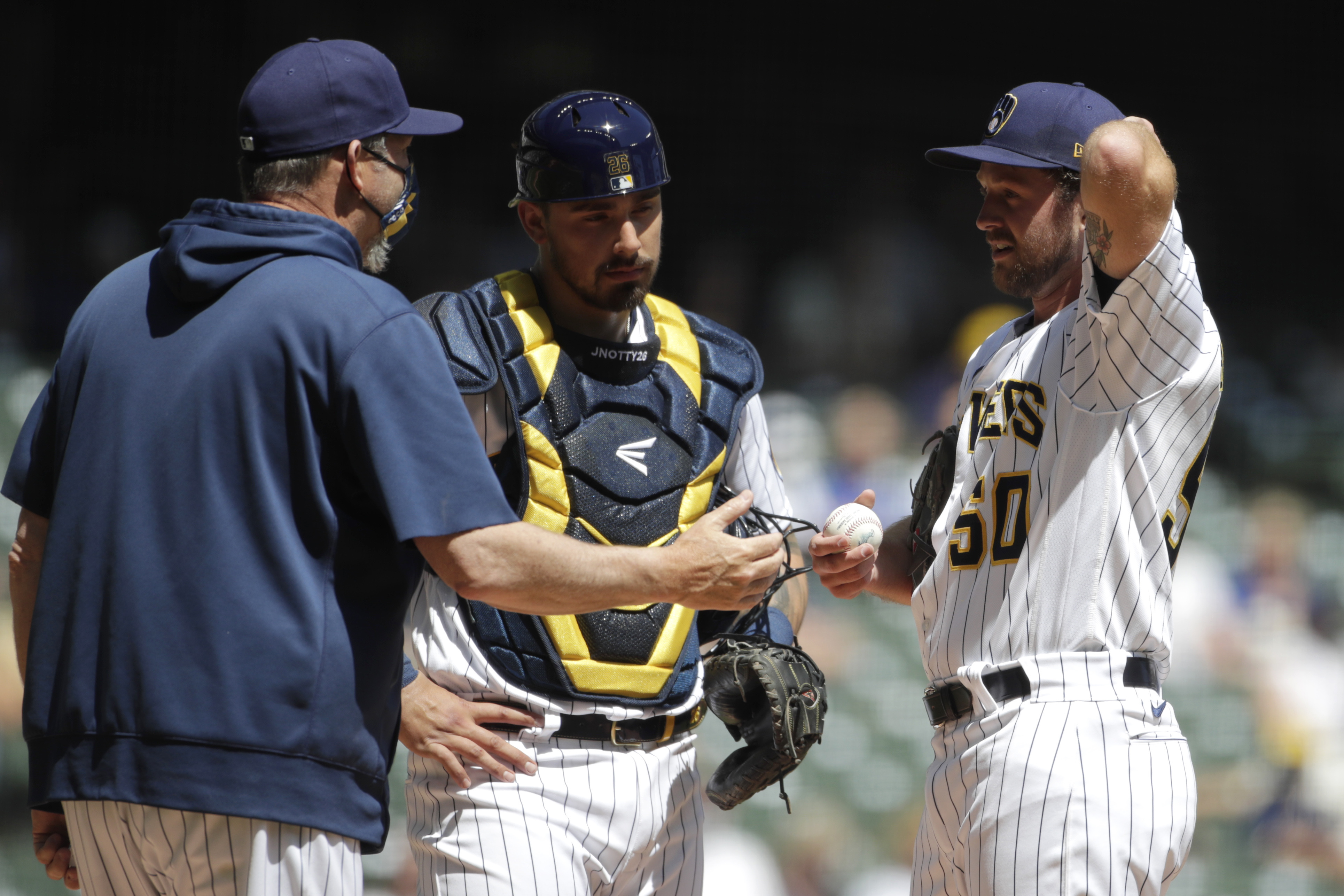 Pollock, Beaty make Dodgers franchise history in 16-4 rout of Brewers