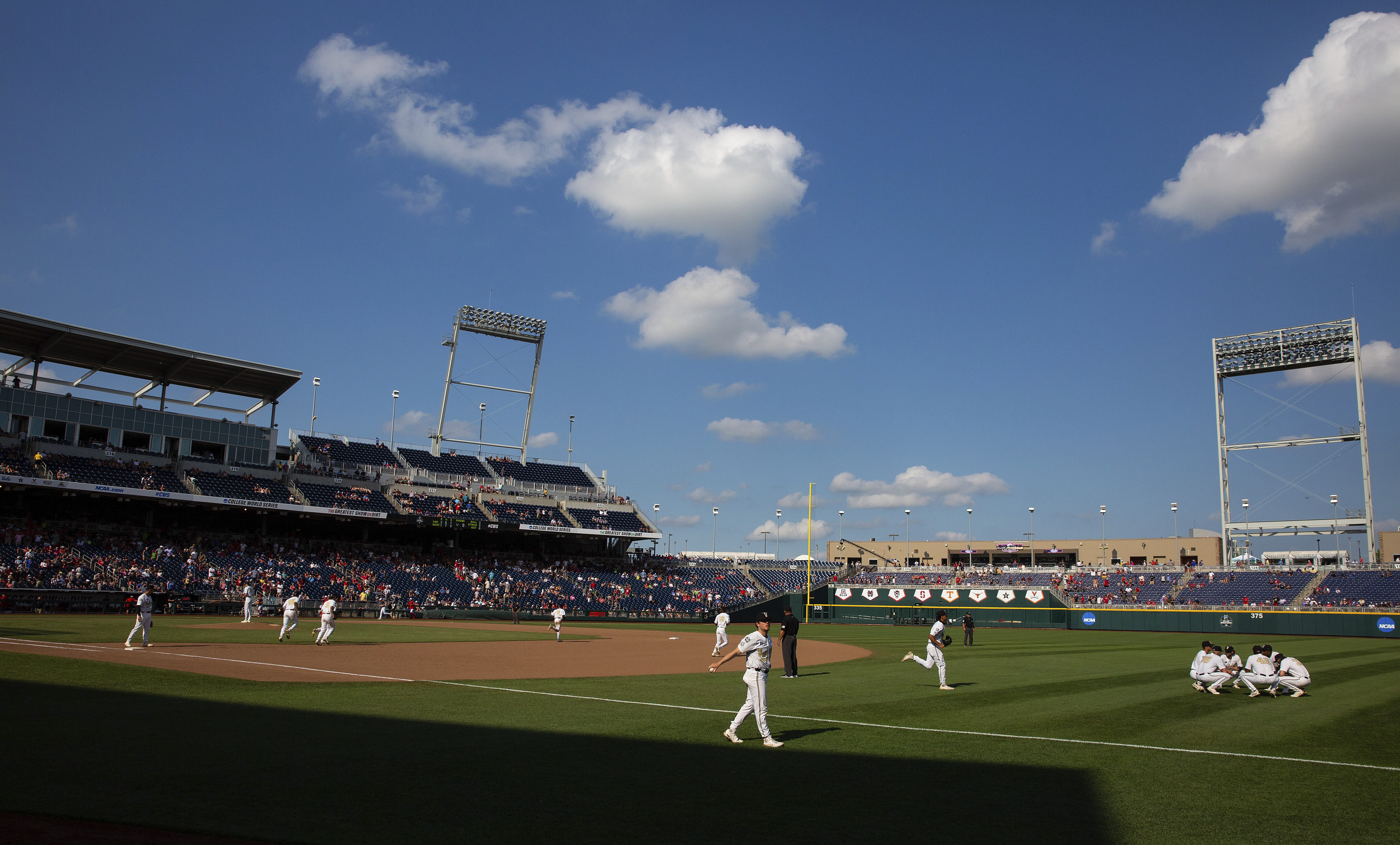 College World Series CWS Seating and Ticket Guide, Omaha, Nebraska