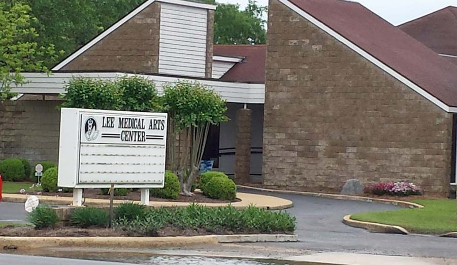 Lee medical building closed over false measles concern