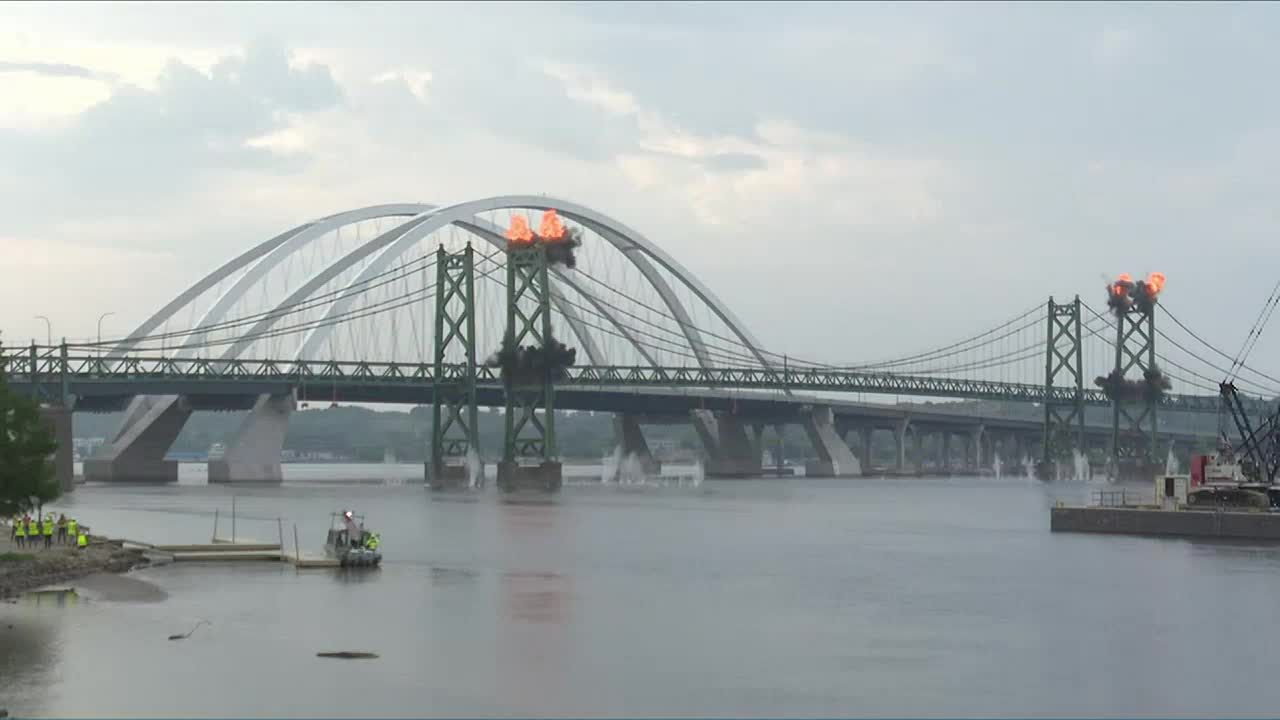 【中古】 Causes / Under Bridges That You Built For Me Remains of the old I-74 Bridge set to be demolished Sunday