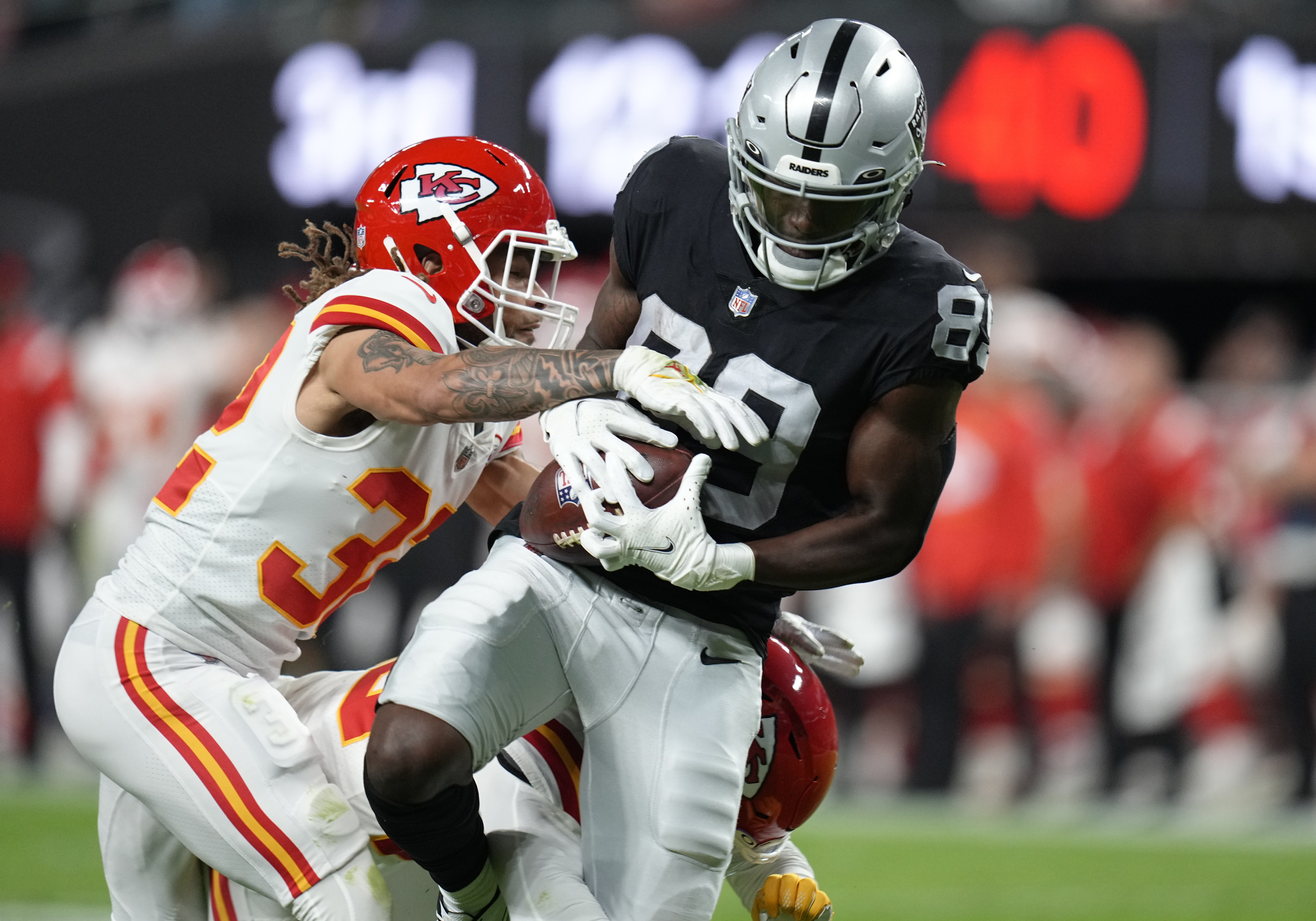 DeSean Jackson fumbles in Raiders' debut; Alec Ingold injury