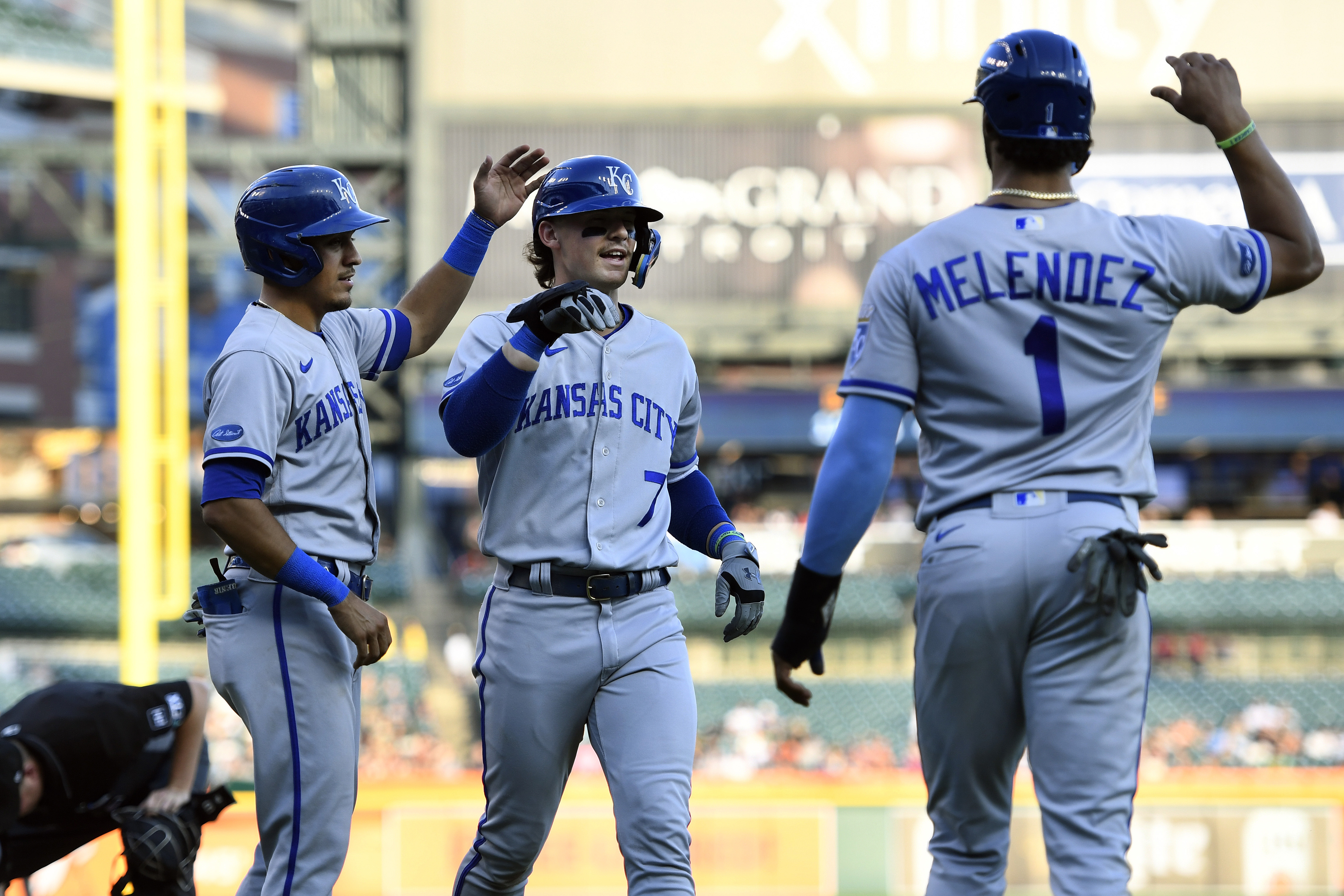 KC Royals get big hit from Kyle Isbel in his return to majors