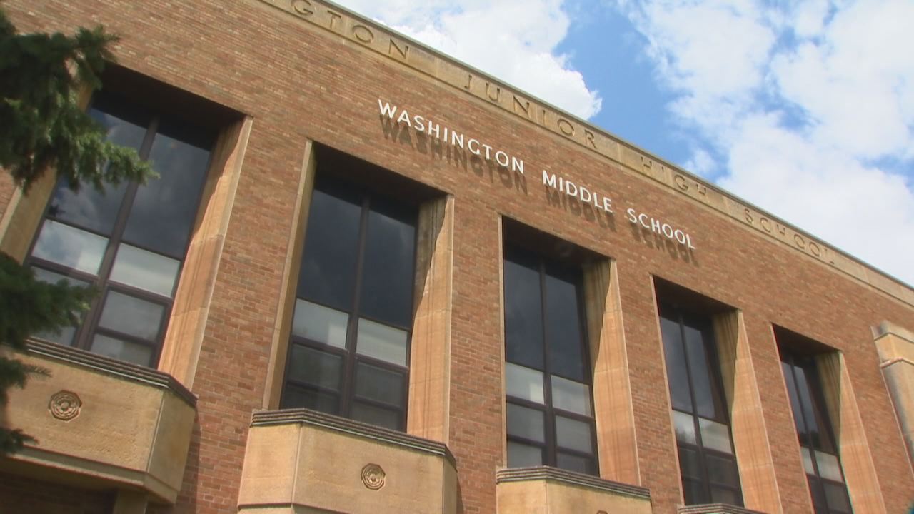 Minus consultant, turnaround effort continues at Green Bay's Washington  Middle School