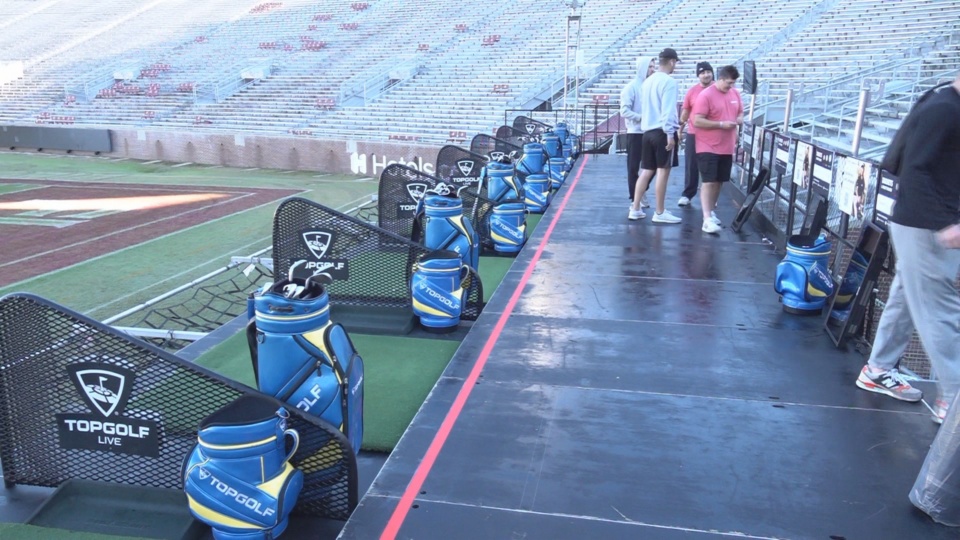 Top golf… but make it stadium style ⛳️