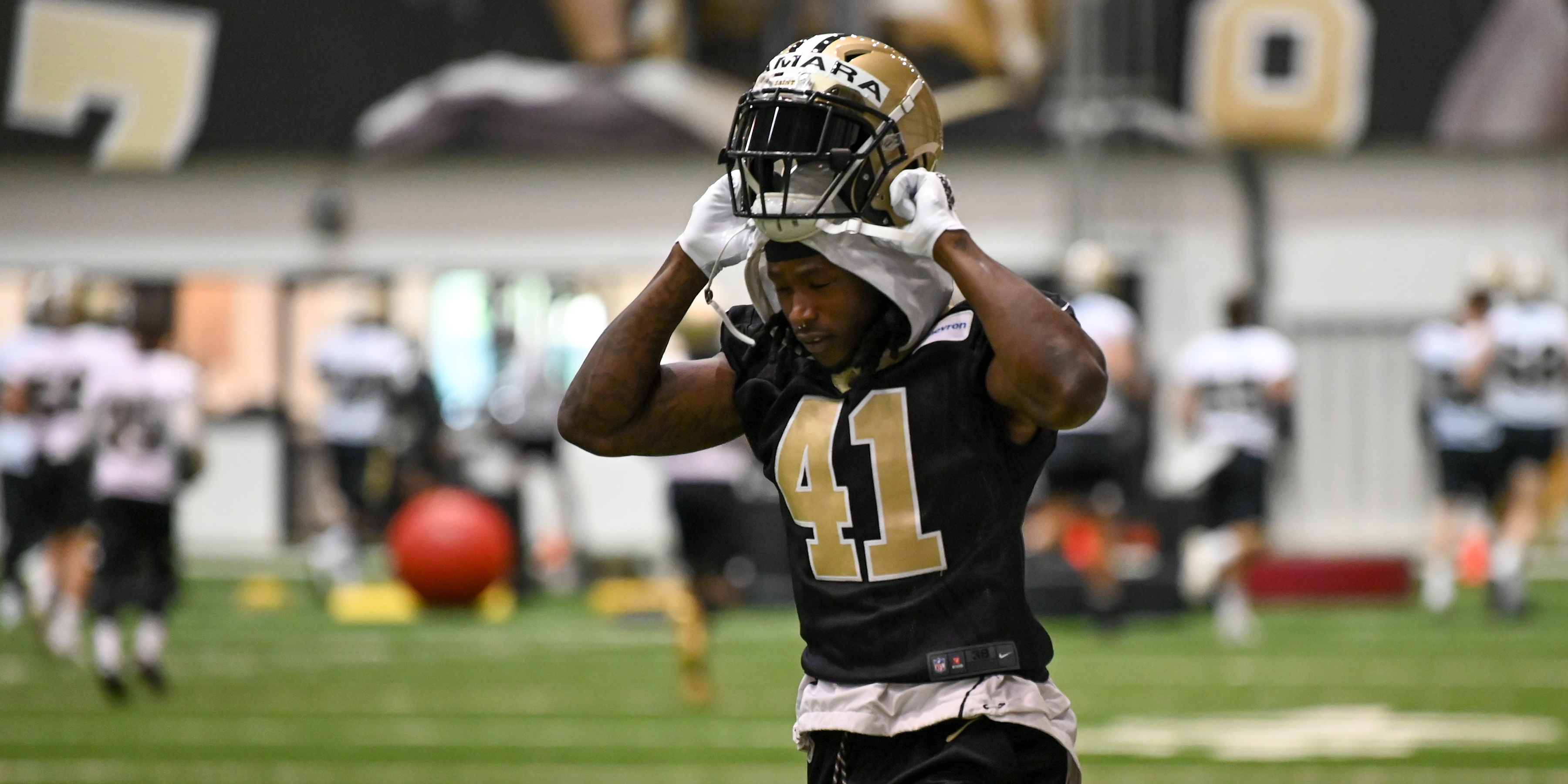 New Orleans Saints' Alvin Kamara arrested on battery charge after playing  in Pro Bowl