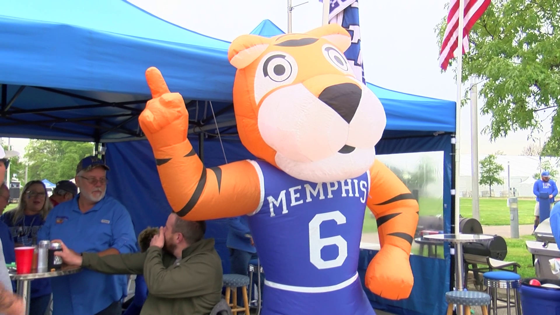 Memphis Tigers' watch parties take place for first round of NCAA