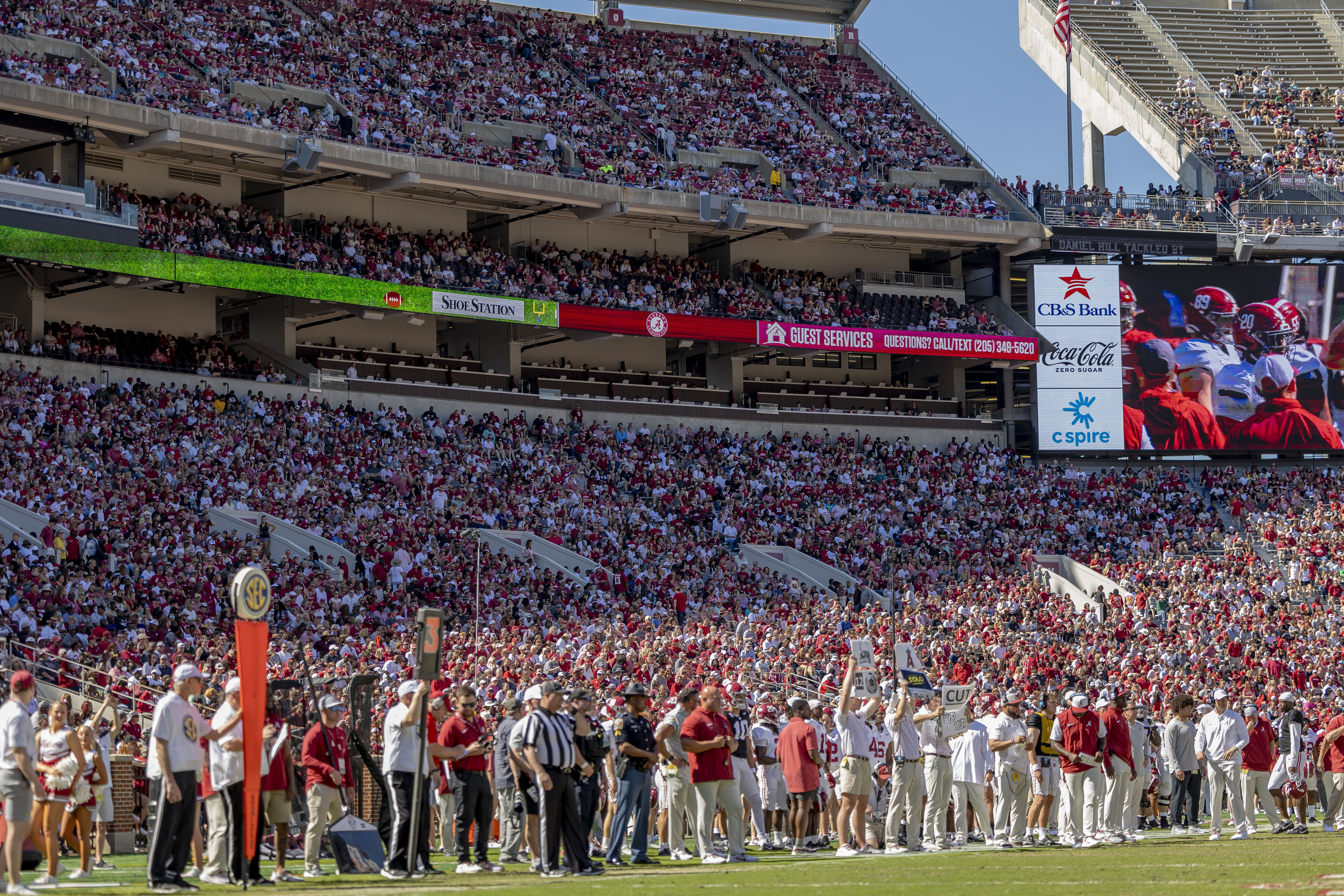 Kalen DeBoer makes unofficial Alabama coaching debut before big crowd at  spring game