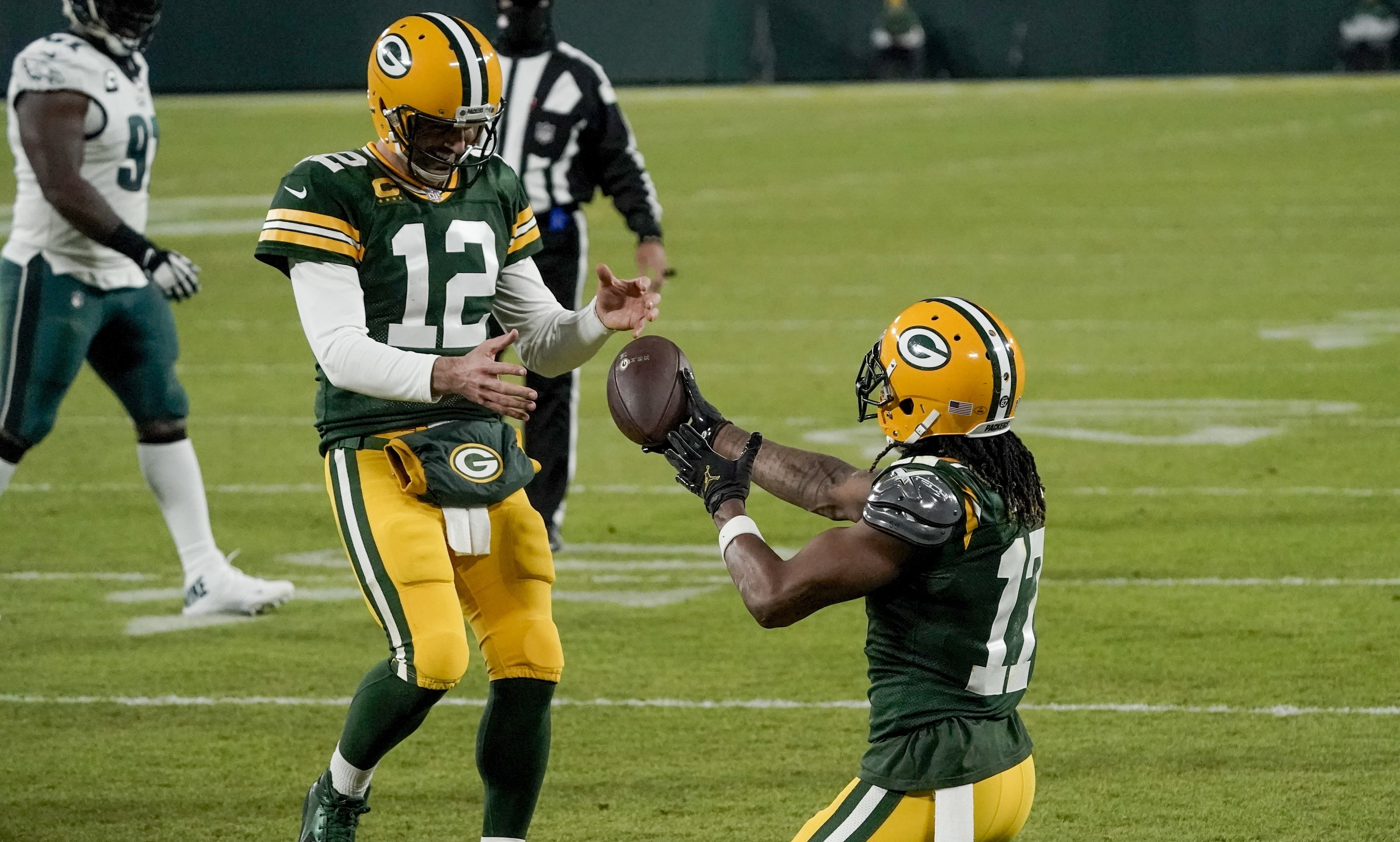 AP All-Pro team: Packers' Rodgers, Adams, Bakhtiari, Linsley make first team