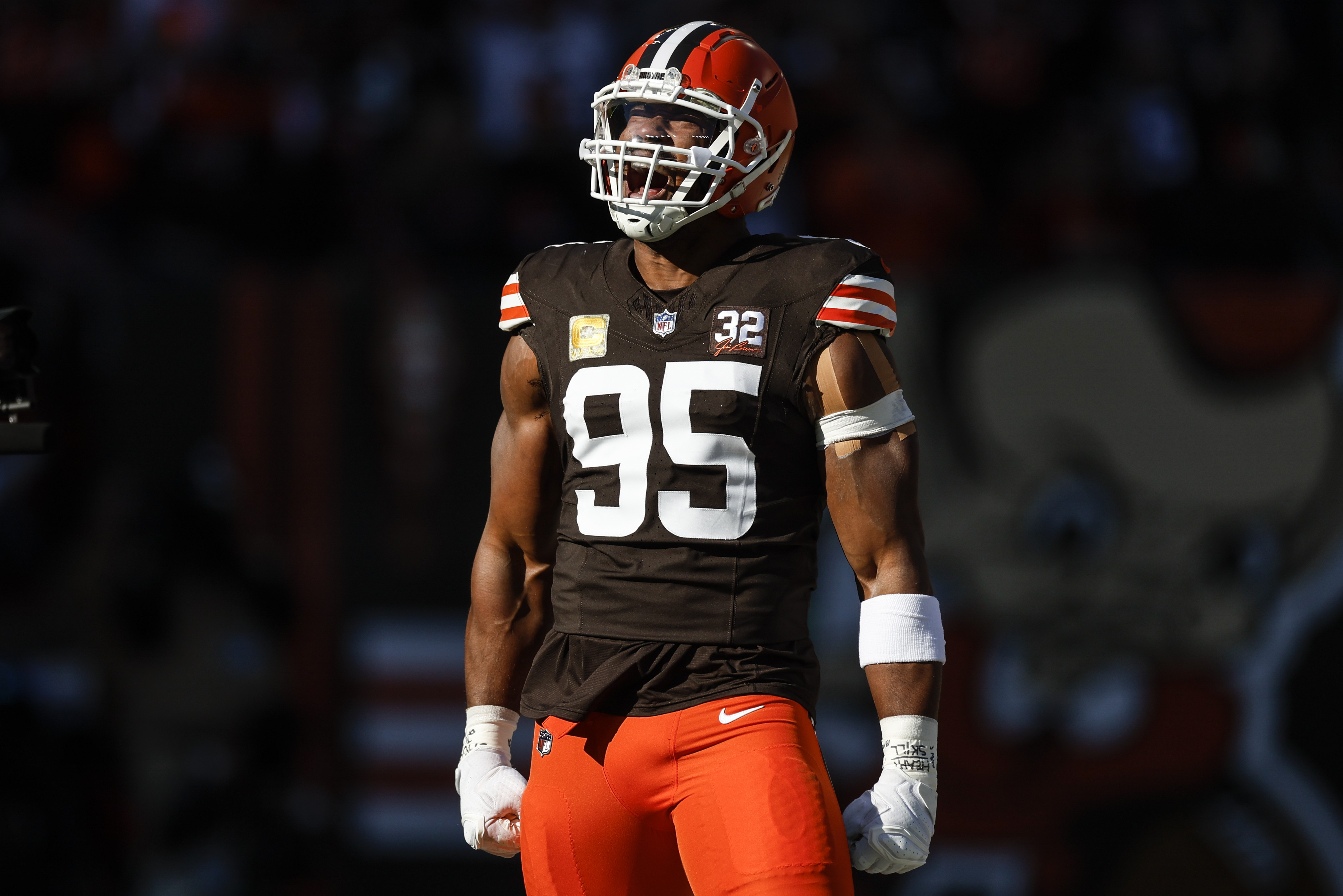 Browns WR Michael Woods suspended for violating personal conduct