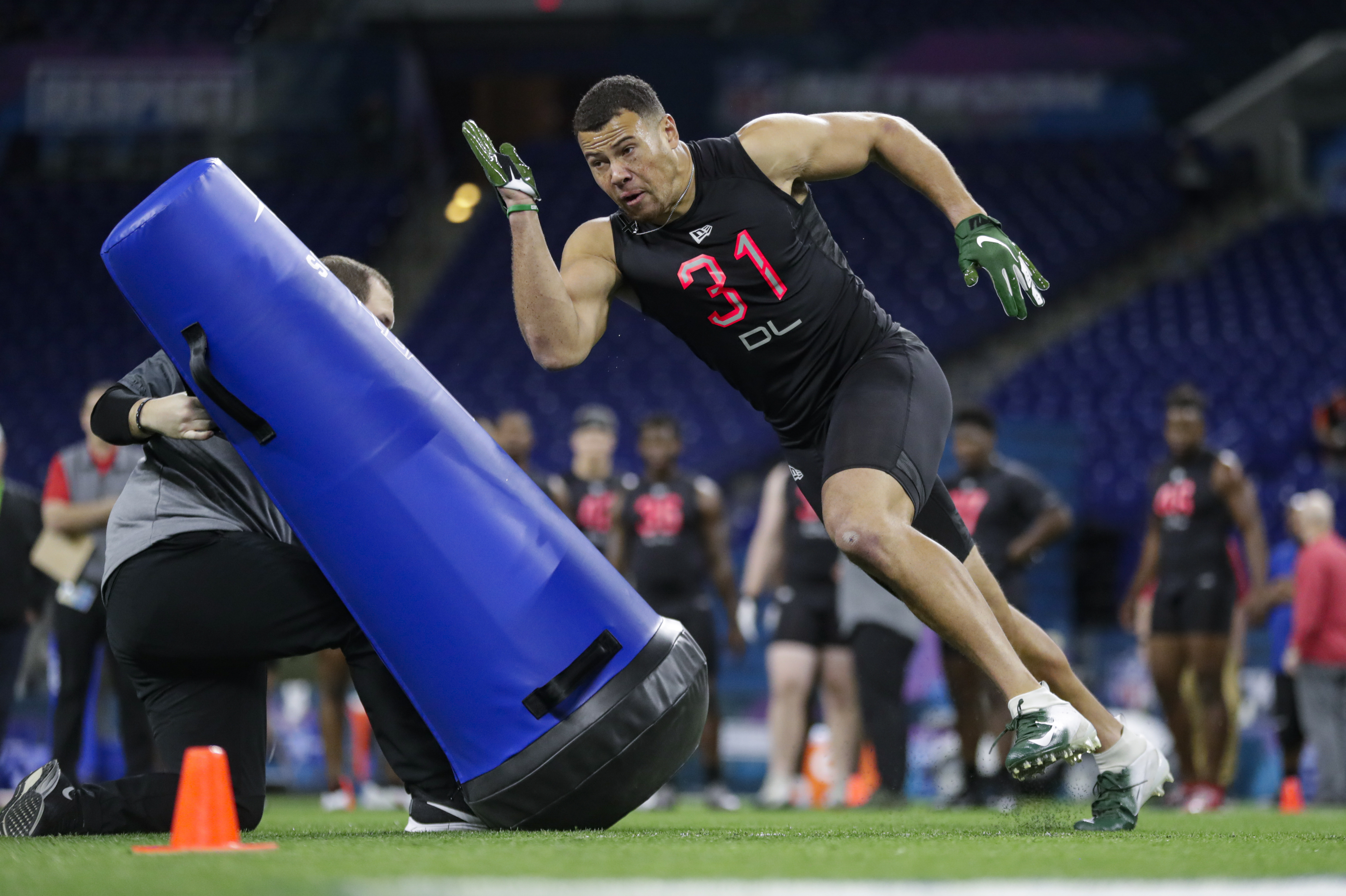 Alex Highsmith was a walk-on at Charlotte. Now he's headed to Steelers 