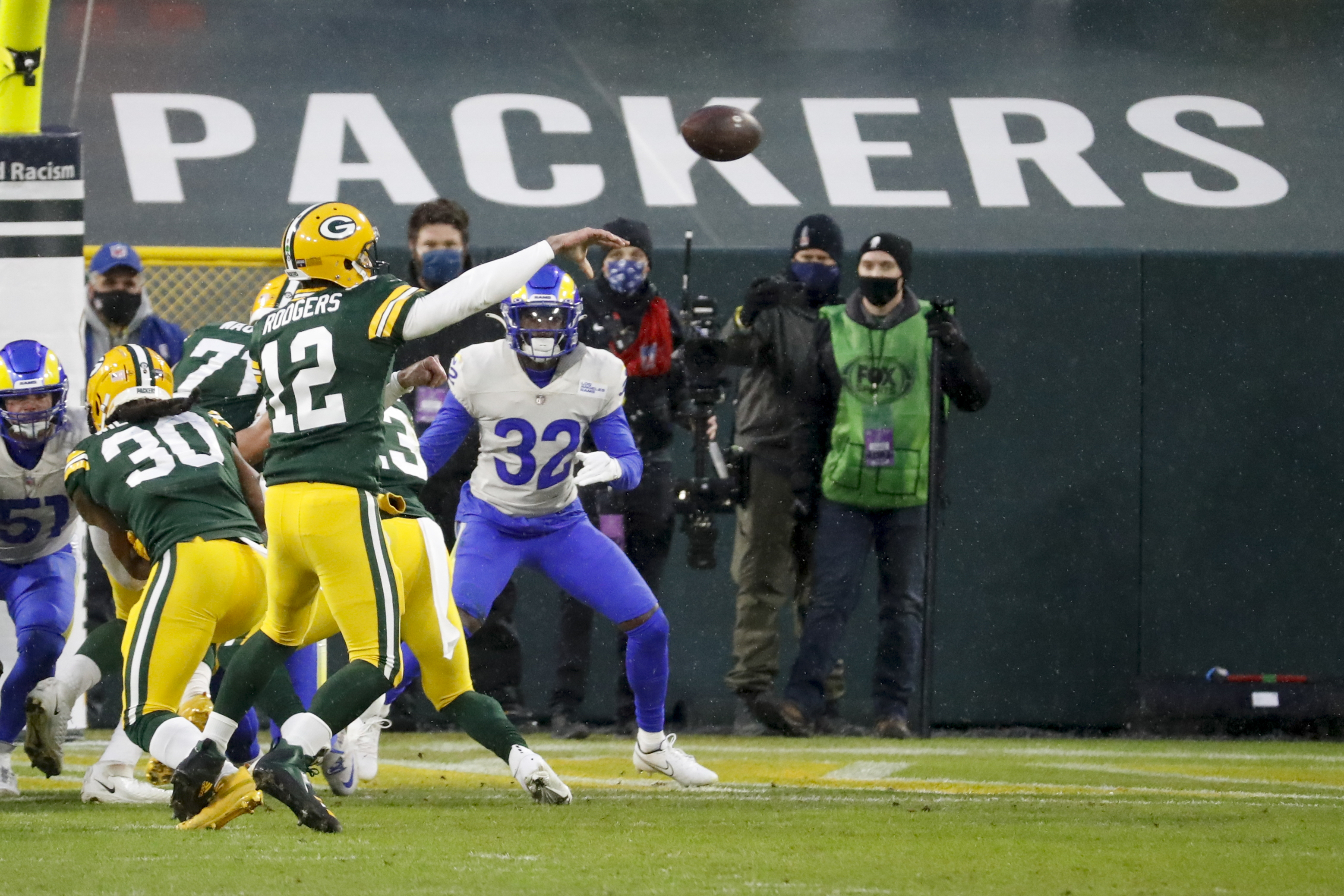 Rams Fall to Packers 32-18 in NFC Divisional Playoff Game