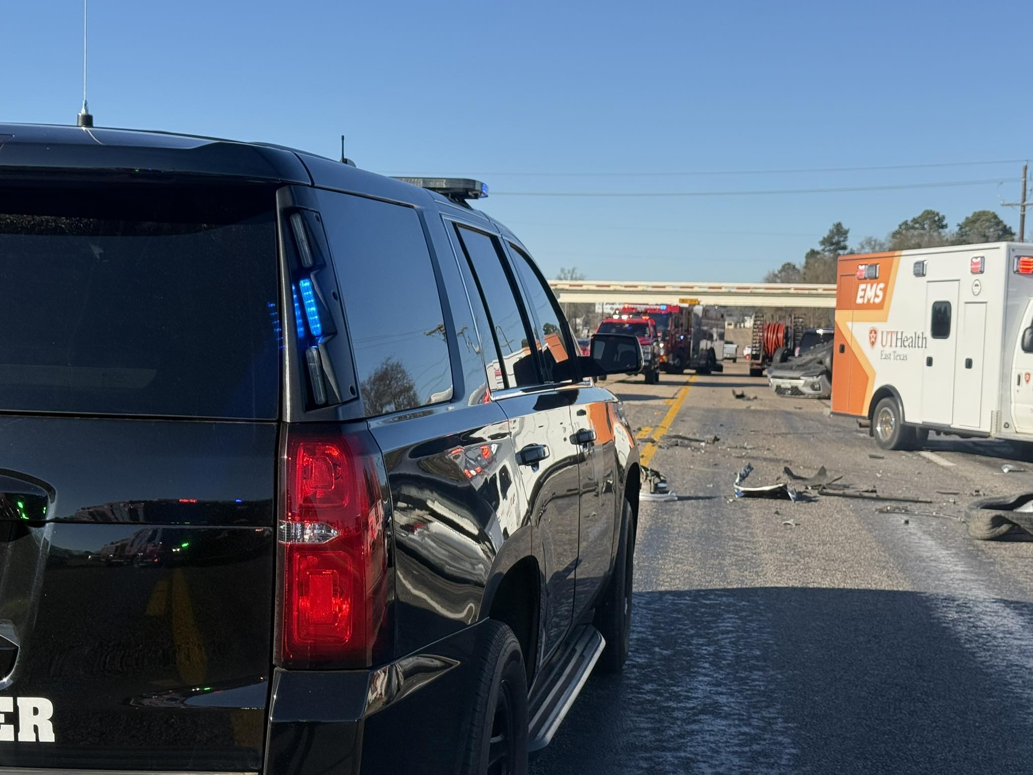 Multiple injured, traffic slowed on FM 2493 due to multi-vehicle wreck