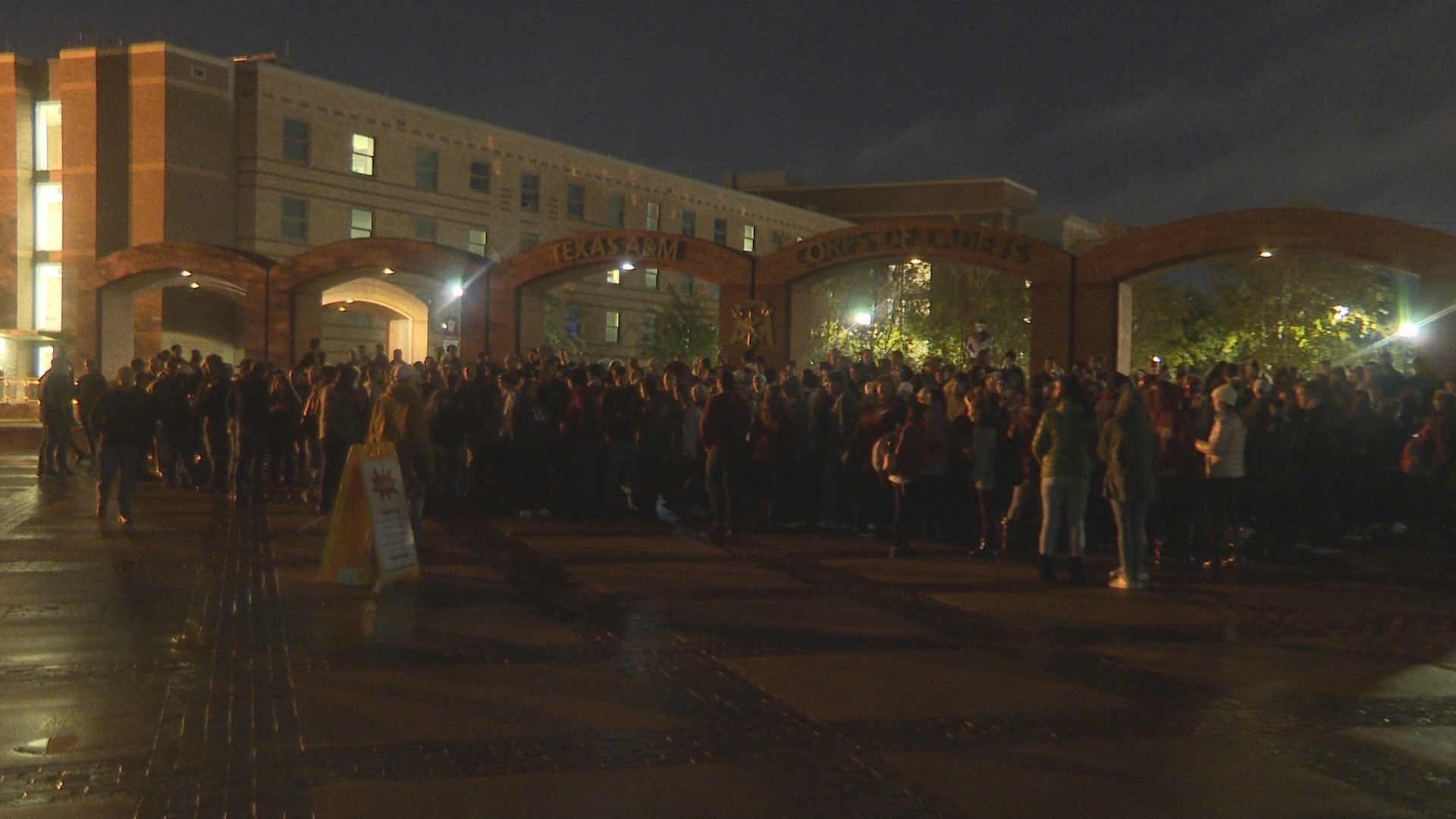 Hundreds Of Aggies Gather For Annual Elephant Walk