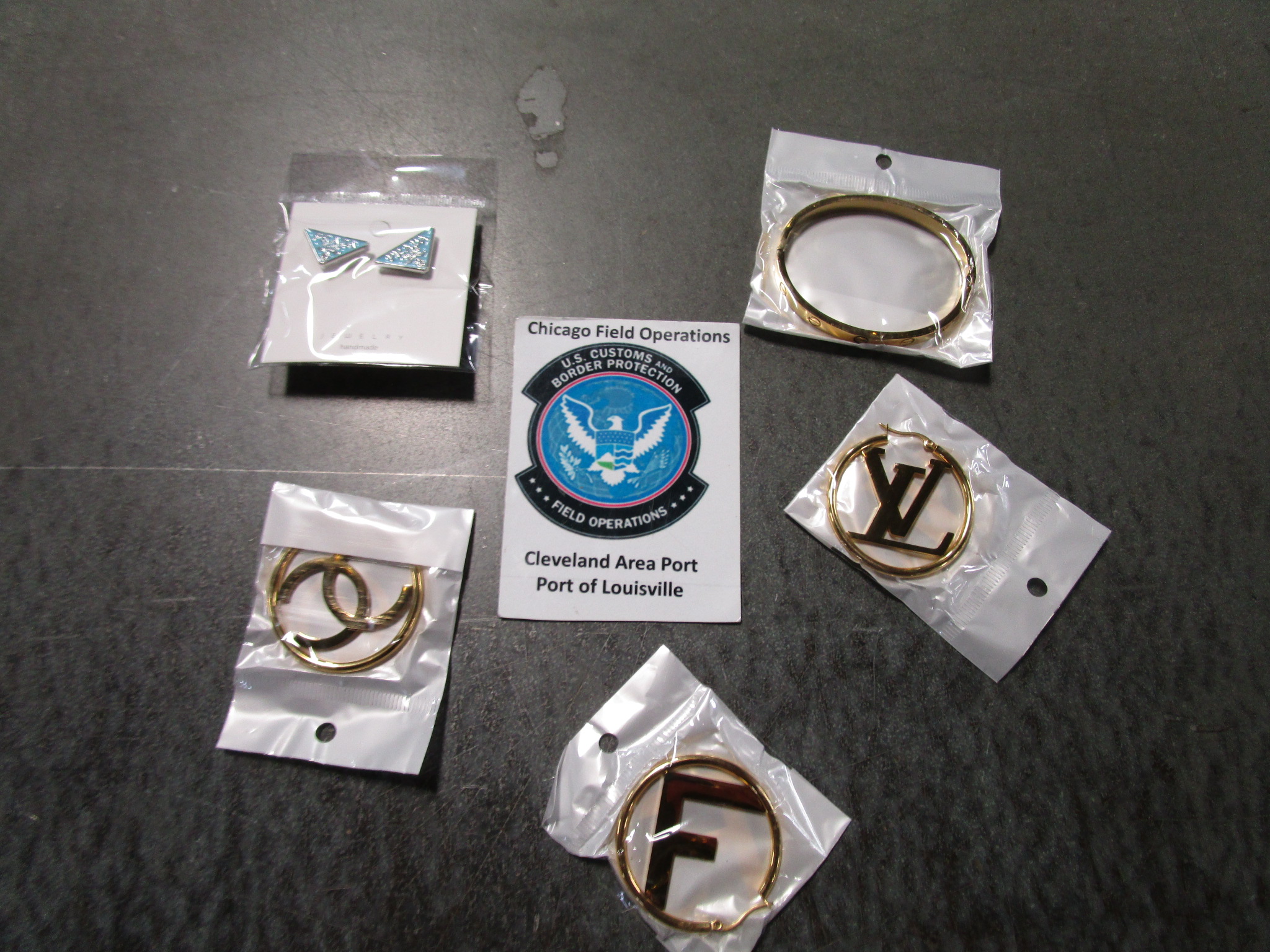 Louisville customs officers seize more than $4.4 million in counterfeit  jewelry