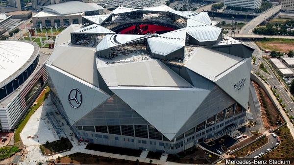 Mercedes-Benz Stadium dropping concession prices, banning cash in