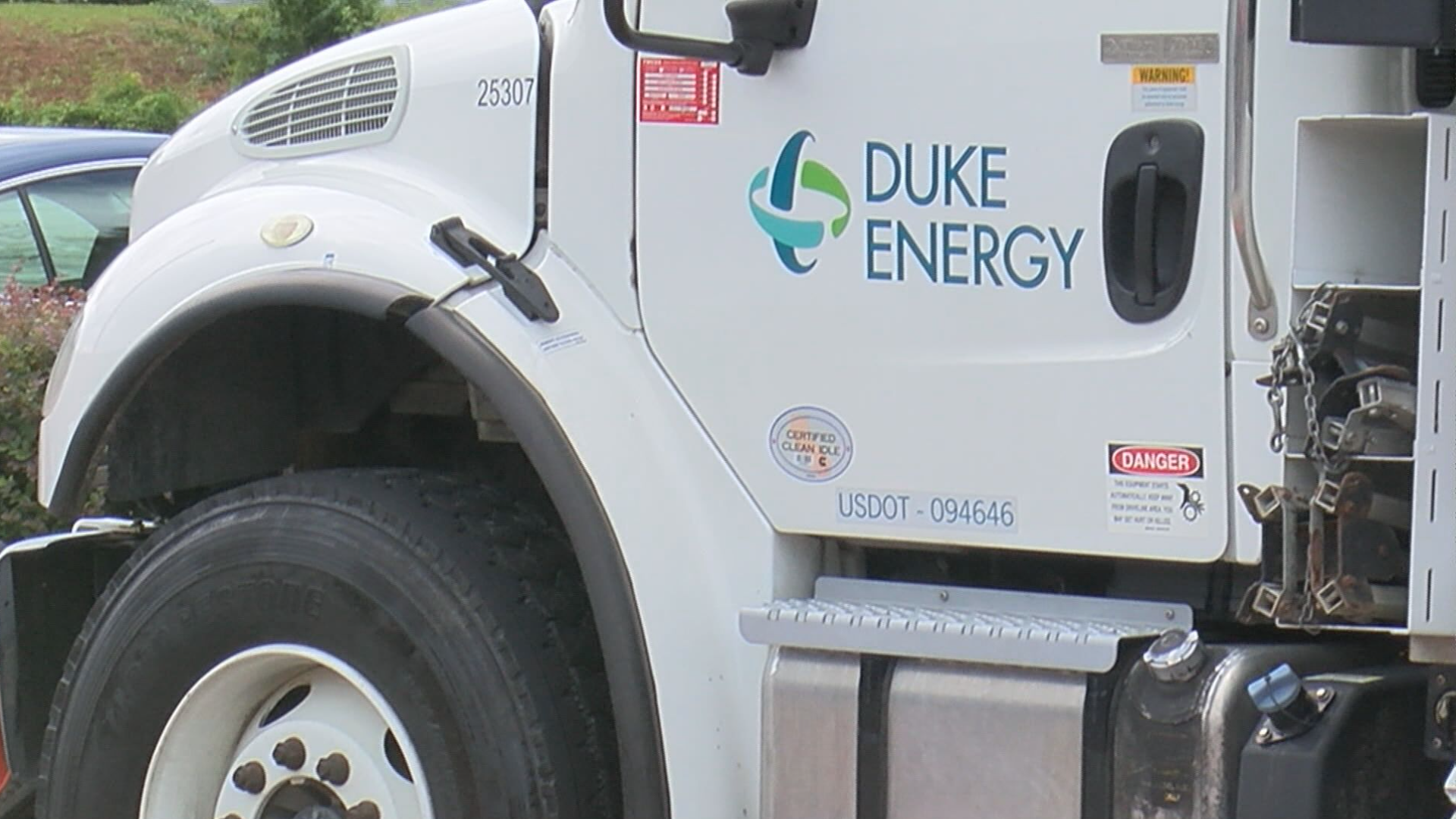 Duke Energy projects nearly 1 million power outages in Carolinas