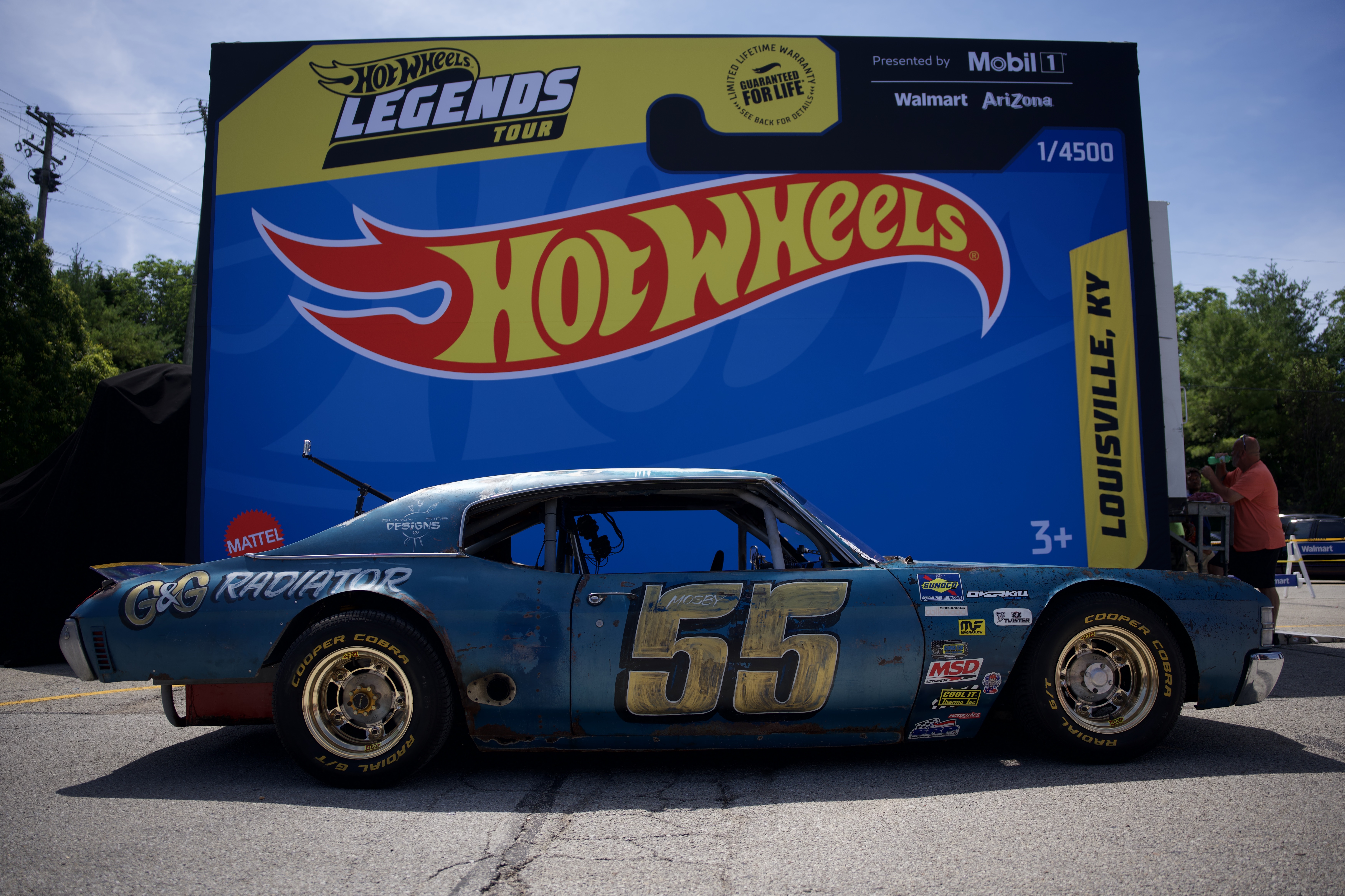 ホットウィール　レーシングチャンピオン Jeffersonville's John Mosby wins Hot Wheels Legends Tour stop in