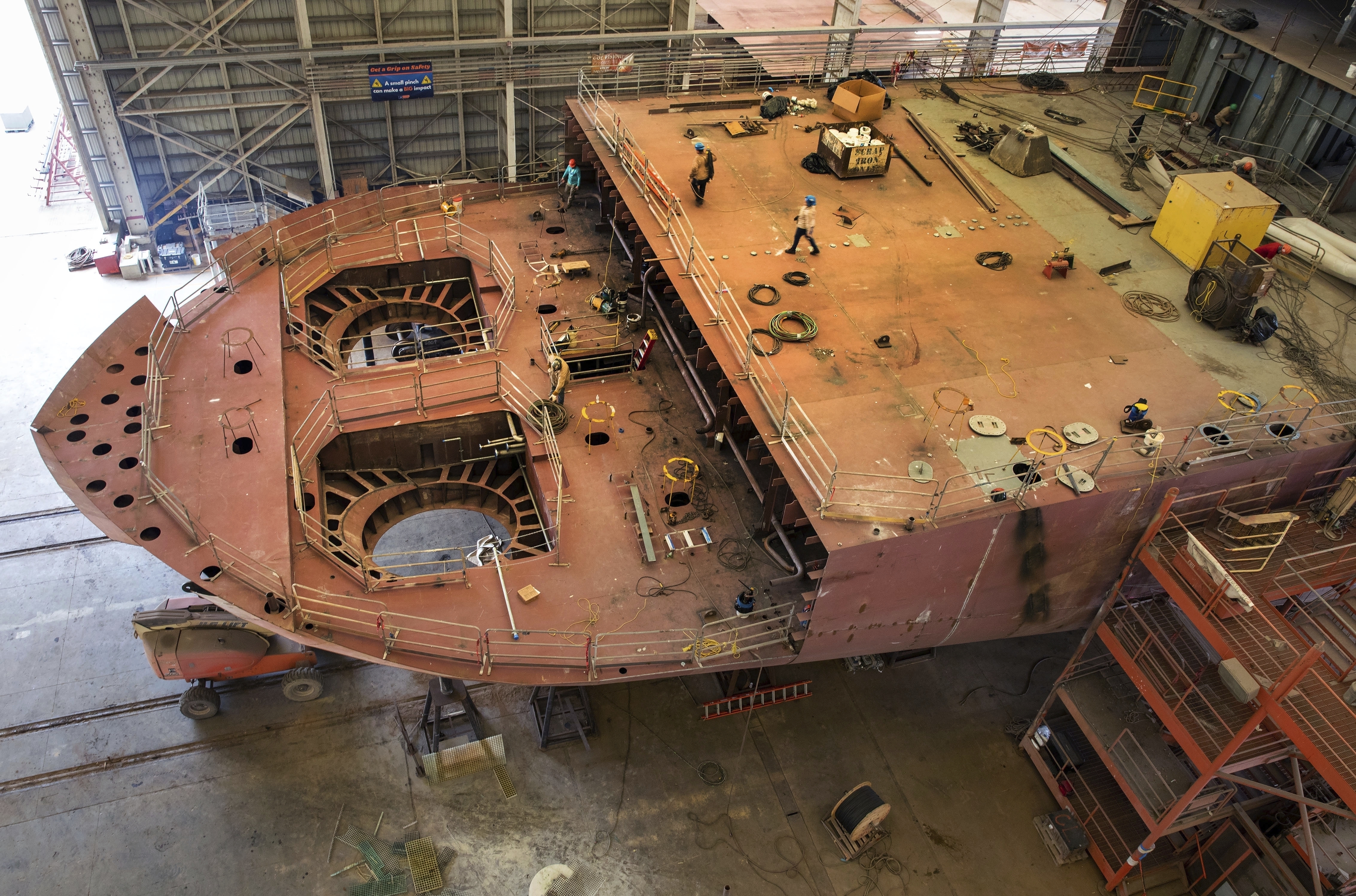 A ship for windpower takes shape in Louisiana oil country