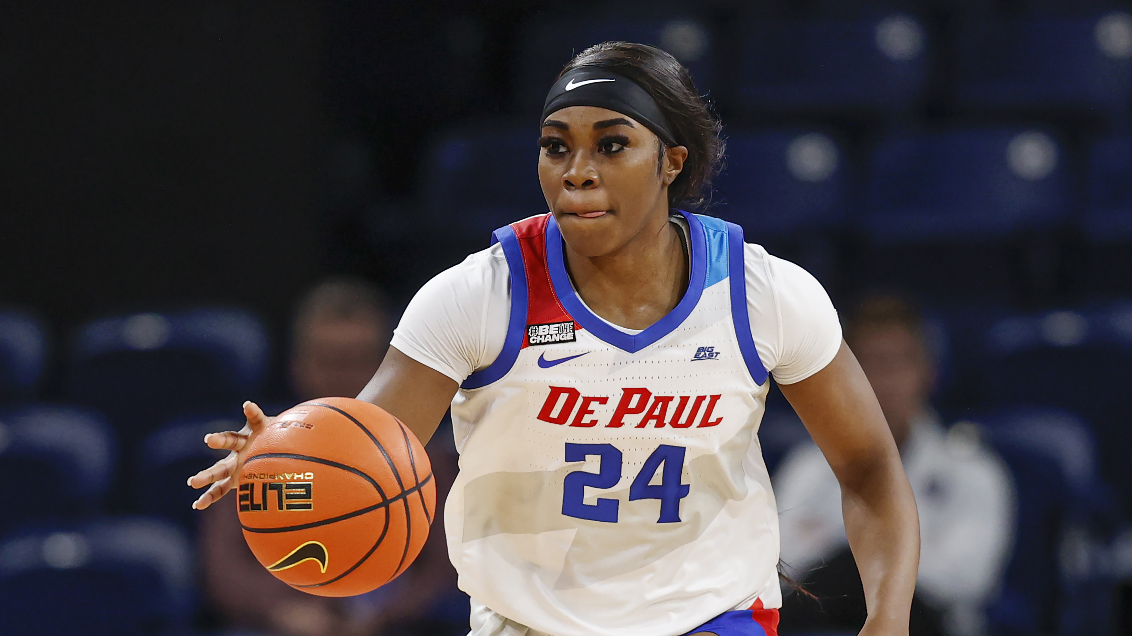 Red hot LSU lands former DePaul star forward Aneesah Morrow