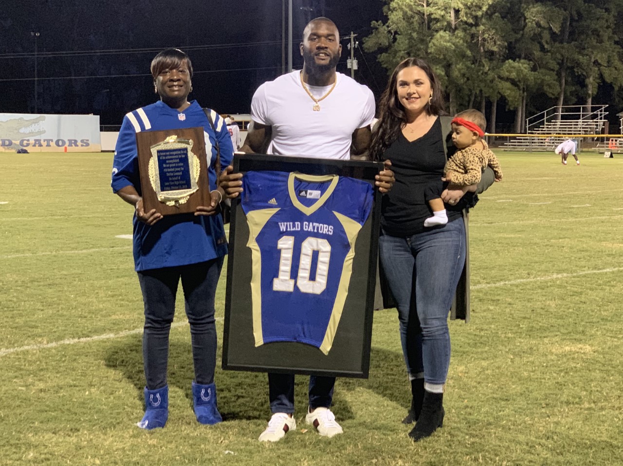 Former Lake View HS standout, NFL star returns home for charity event and  jersey retirement