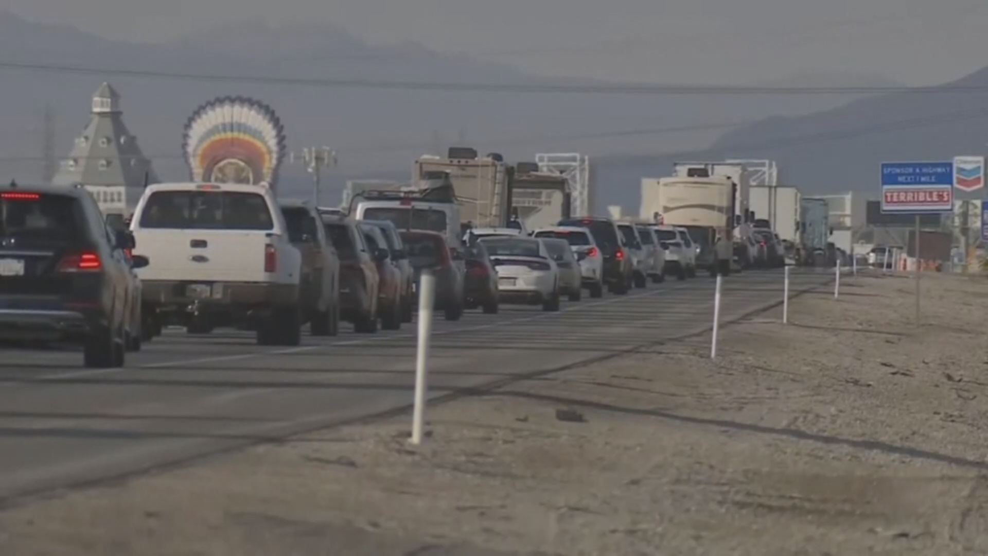 Las Vegas mayor tells California to widen I-15 from Nevada to Barstow