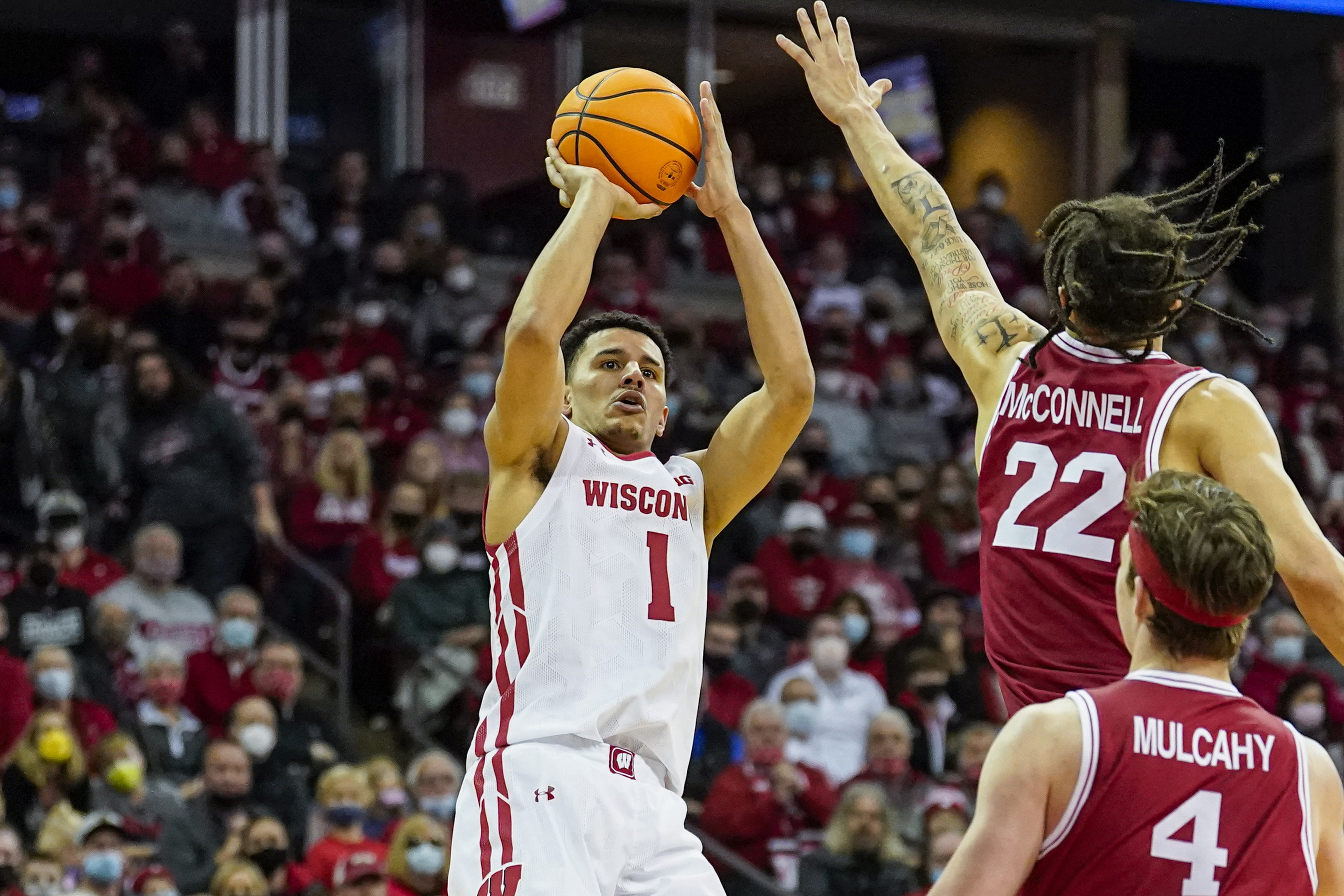 Badgers top Western Michigan 76-66 after long break