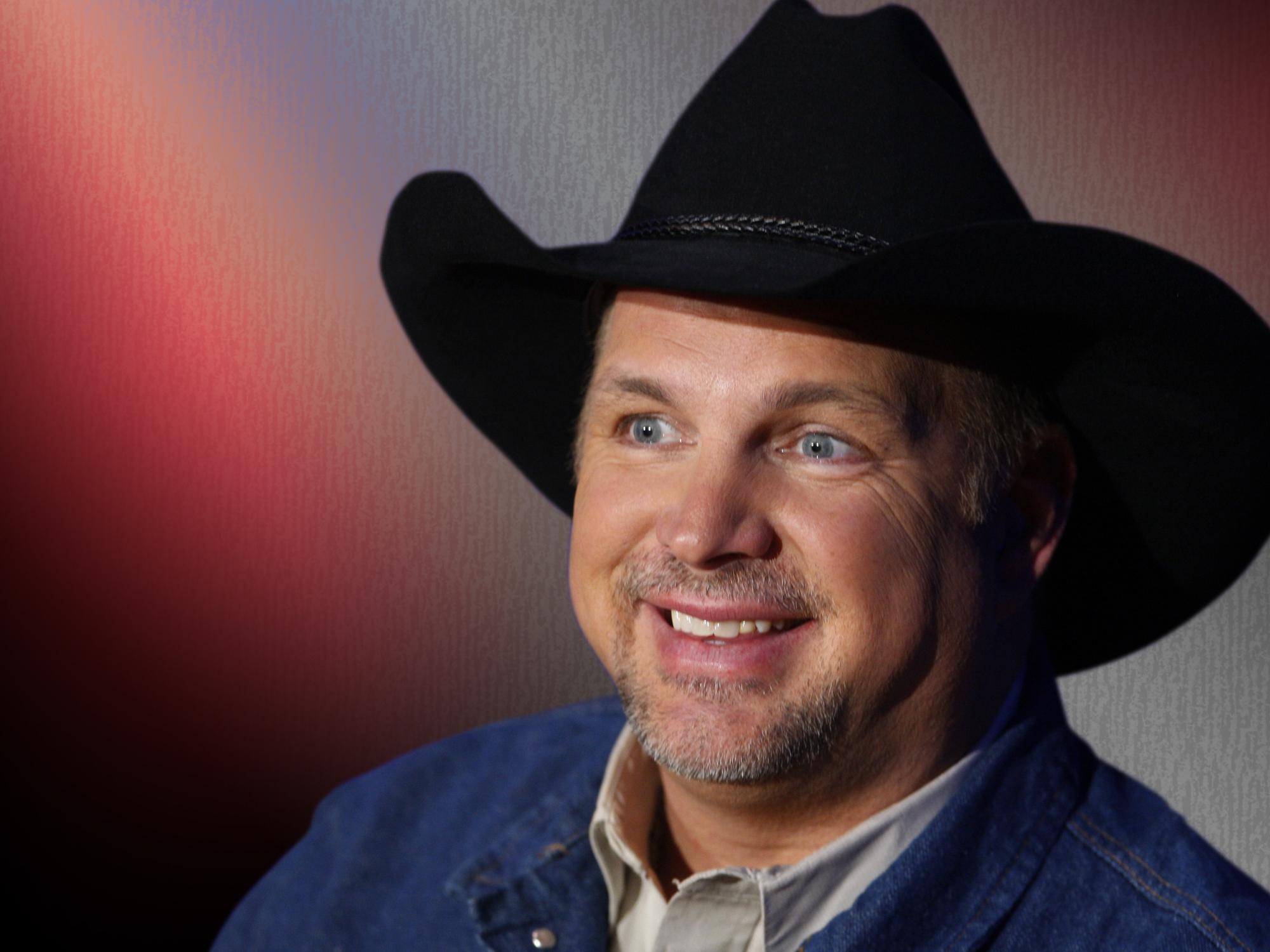 Garth Brooks talks to WABI about his first-ever concert at Gillette Stadium