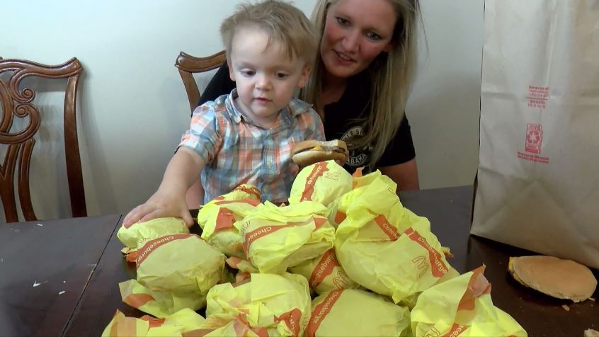 Texas 2-year-old orders 31 McDonald's cheeseburgers through DoorDash on  mom's unlocked phone - ABC30 Fresno